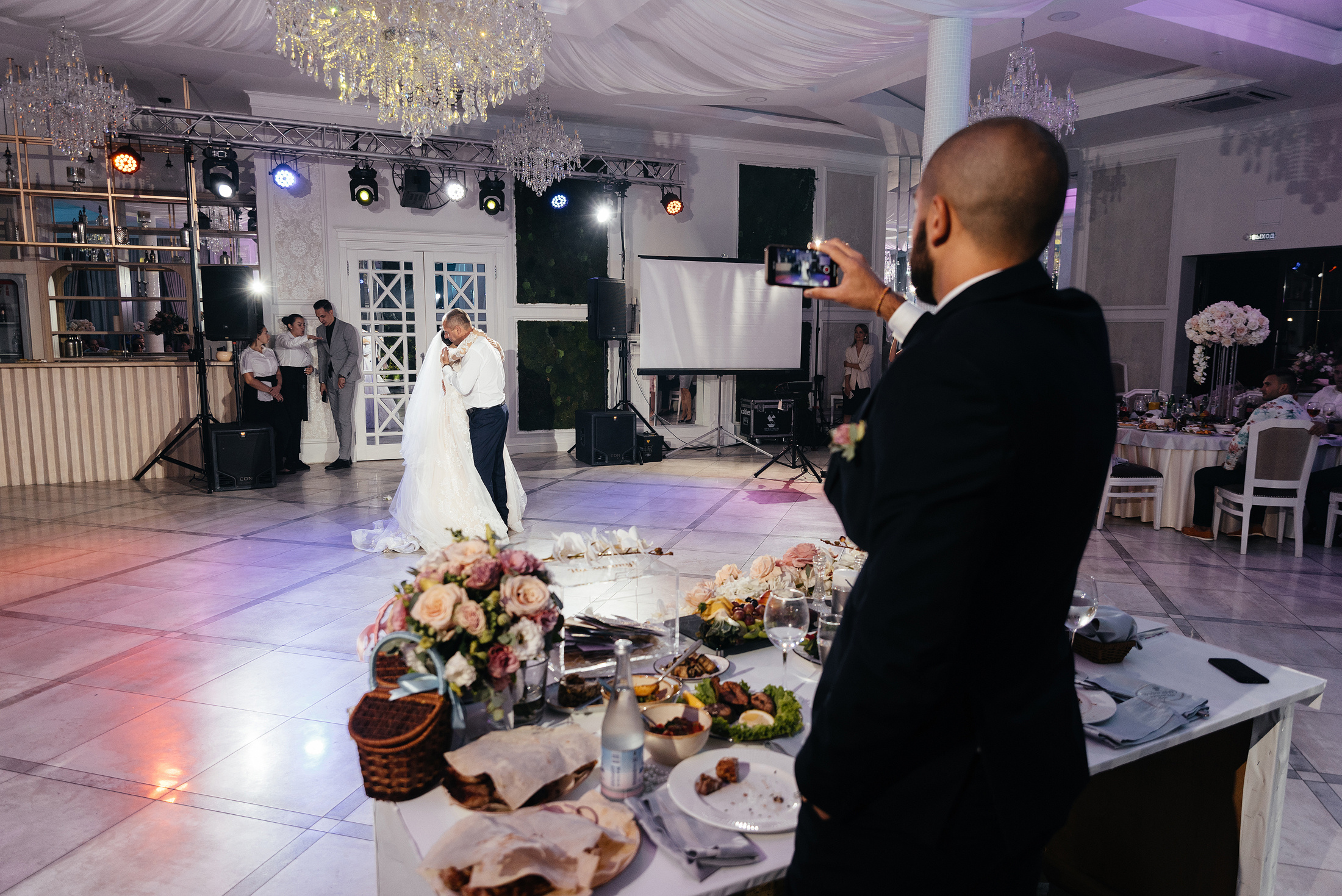 Андрей и Ксюша. Свадебные, портретные и семейные фотографы в Петербурге