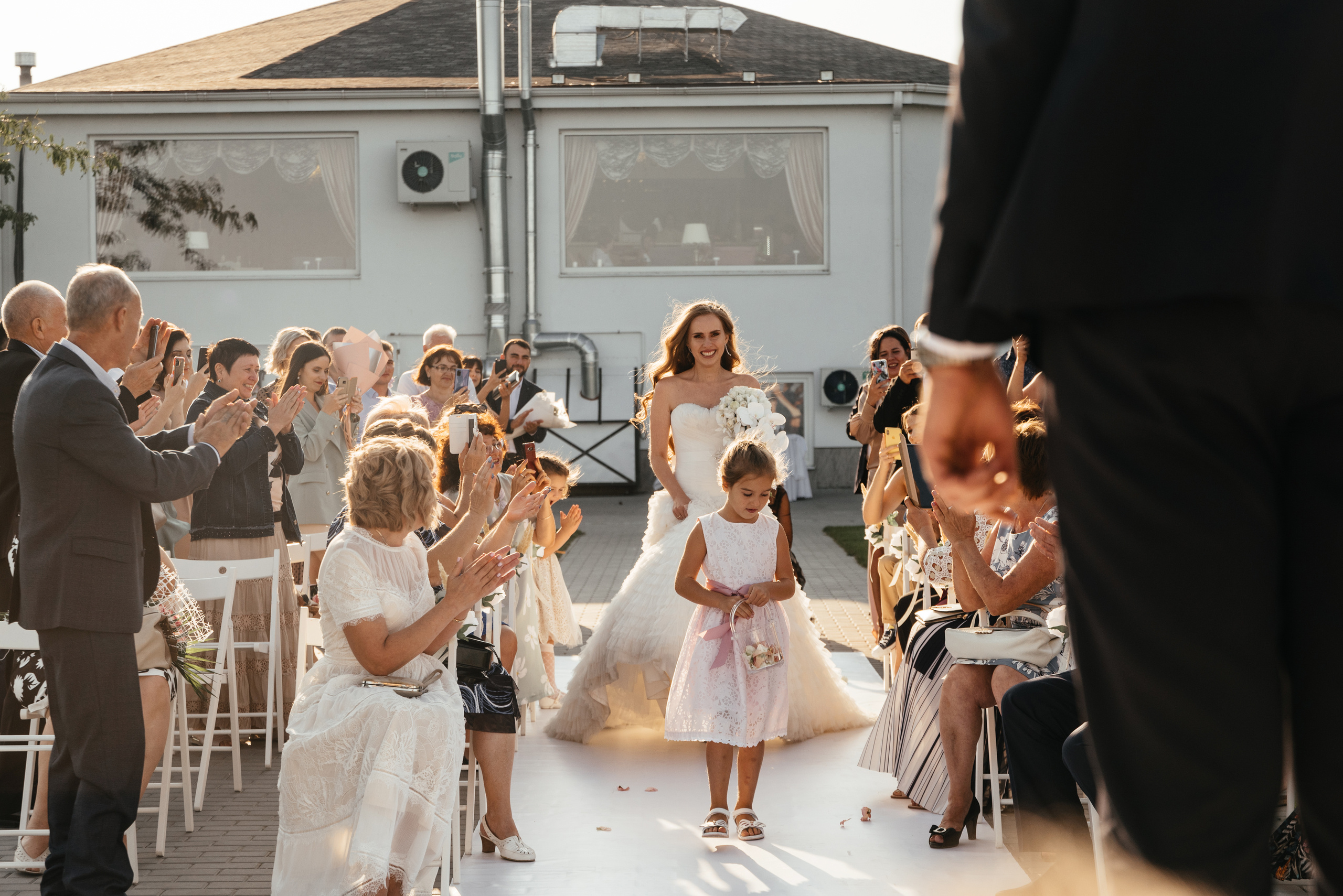 Анонс свадебного дня Влада и Маши. Свадебные, портретные и семейные фотографы в Петербурге