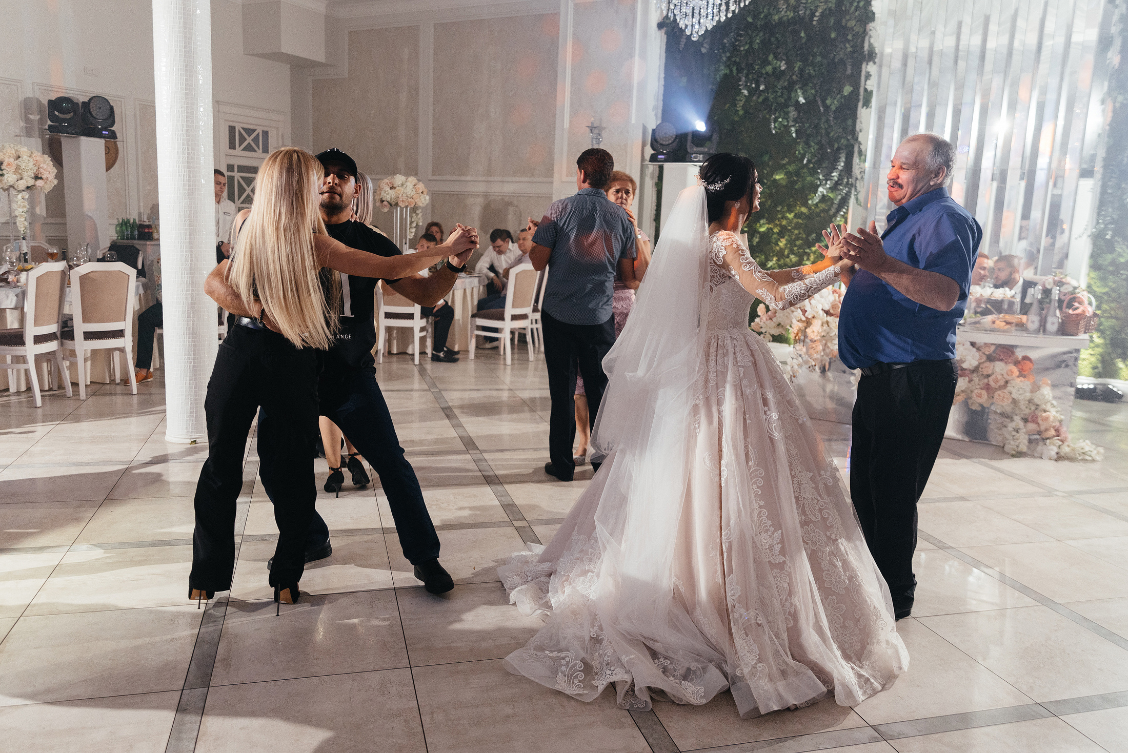 Андрей и Ксюша. Свадебные, портретные и семейные фотографы в Петербурге