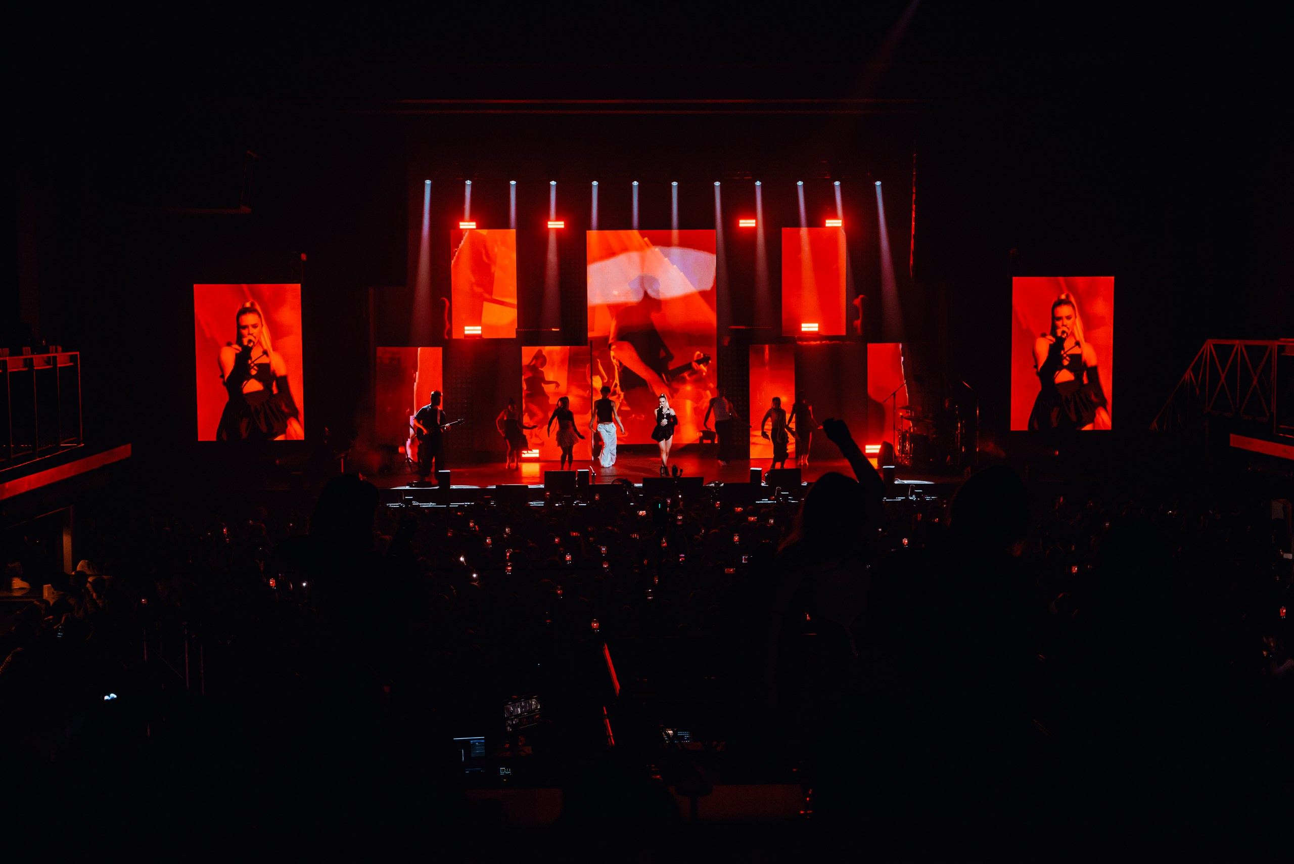 Katya Adushkina / 2023. OOPS