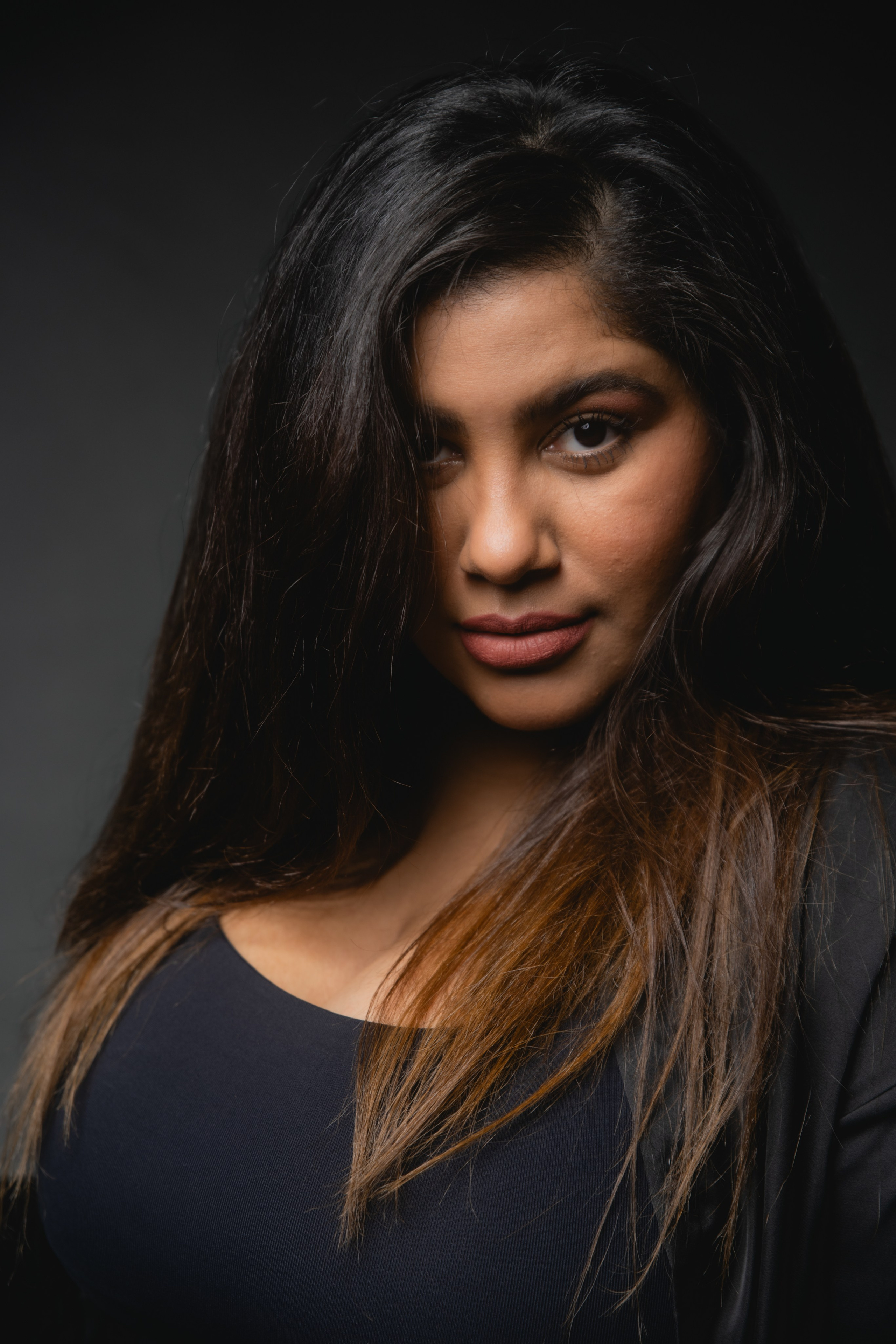 NOGLYSH. Anastasiia Antoniuk portrait, family and couple photographer, Portugal