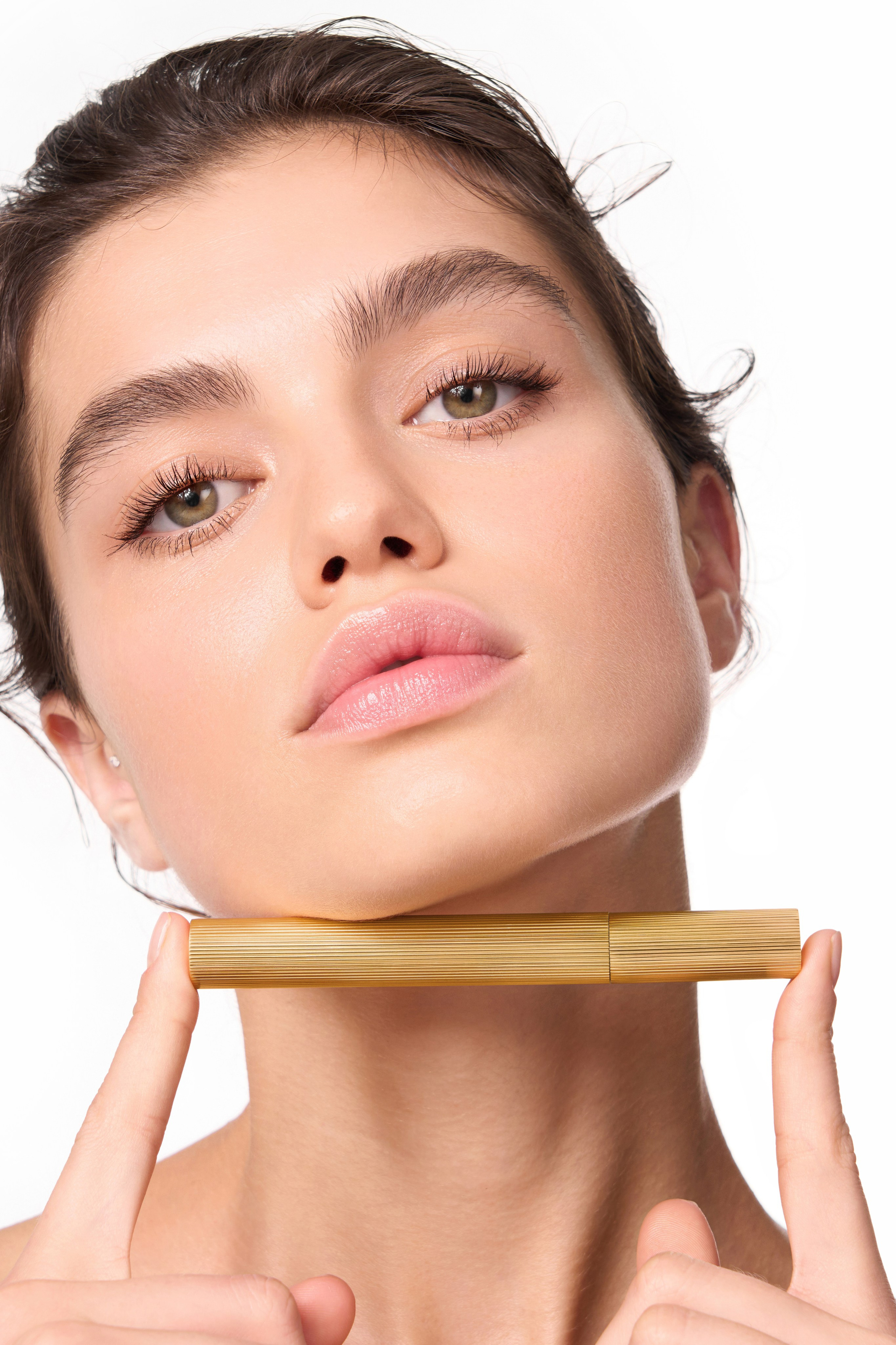 2 MOOD catalogue. Nadezhda Diskant is a Moscow and Saint Petersburg based photographer