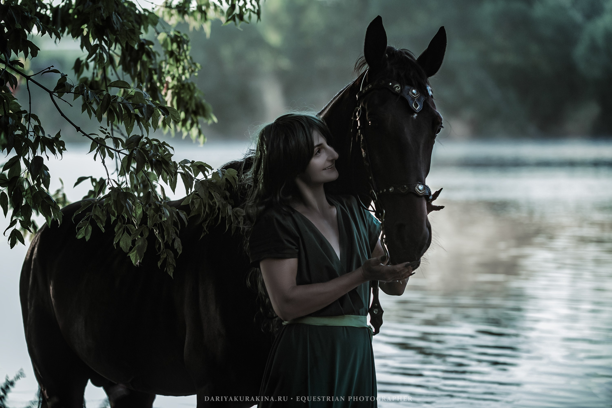 Мрачная русалка. Конный фотограф Куракина Дарья • Фотосессии с лошадьми
