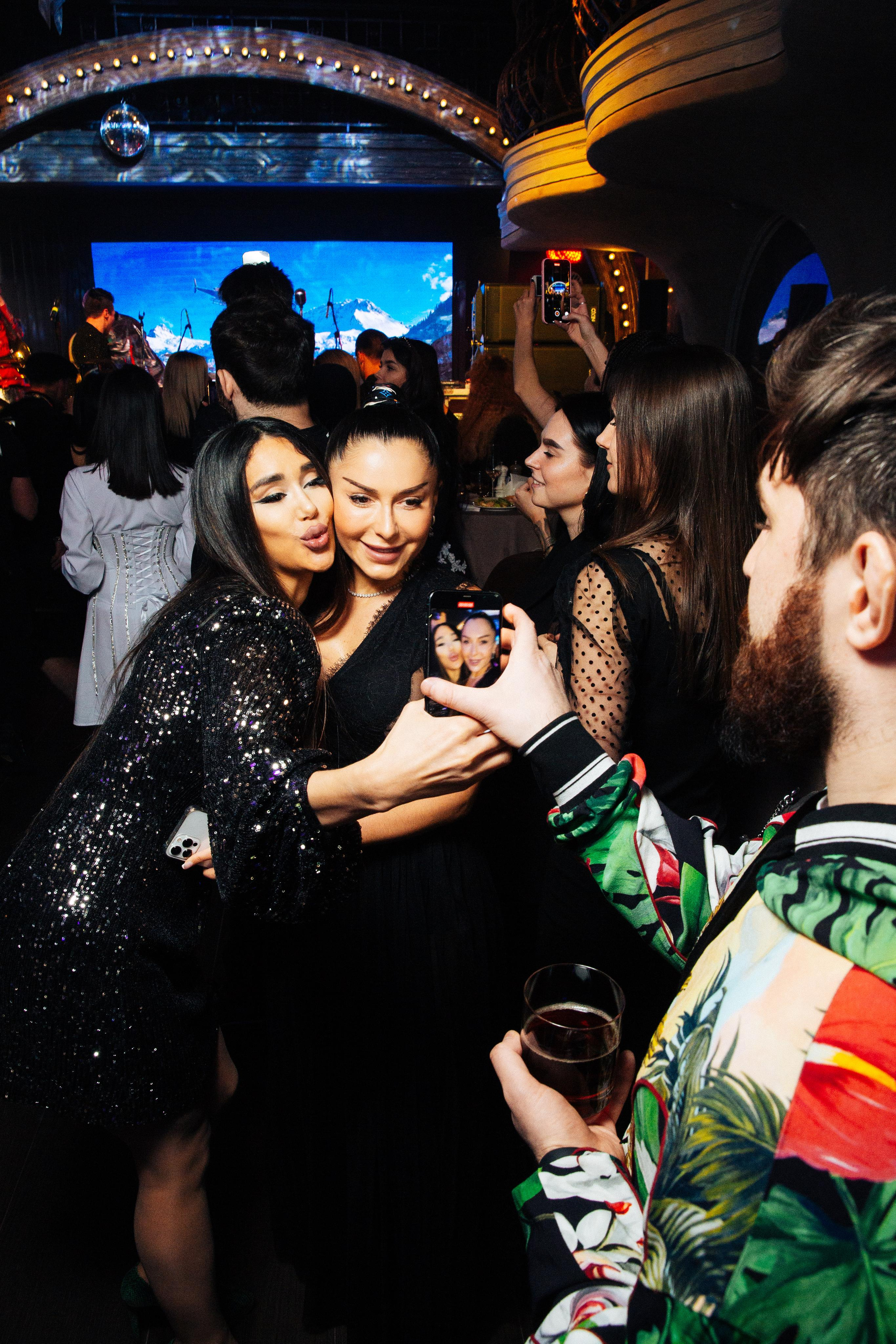 День рождения Ирины Пинчук @pinchuk_official в Magnus Locus. Александр Чернин. Семейный и событийный фотограф