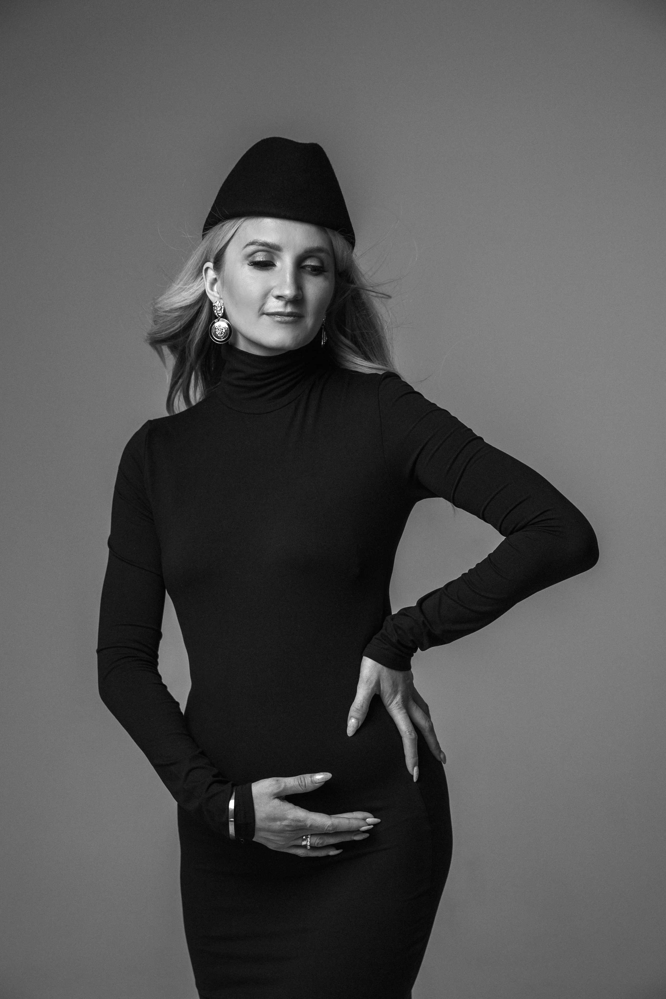 Екатерина. В красном цвете. Евгения Мусатова — женский фотограф. Работаю в республике Удмуртия. Выезжаю на съемки в другие города