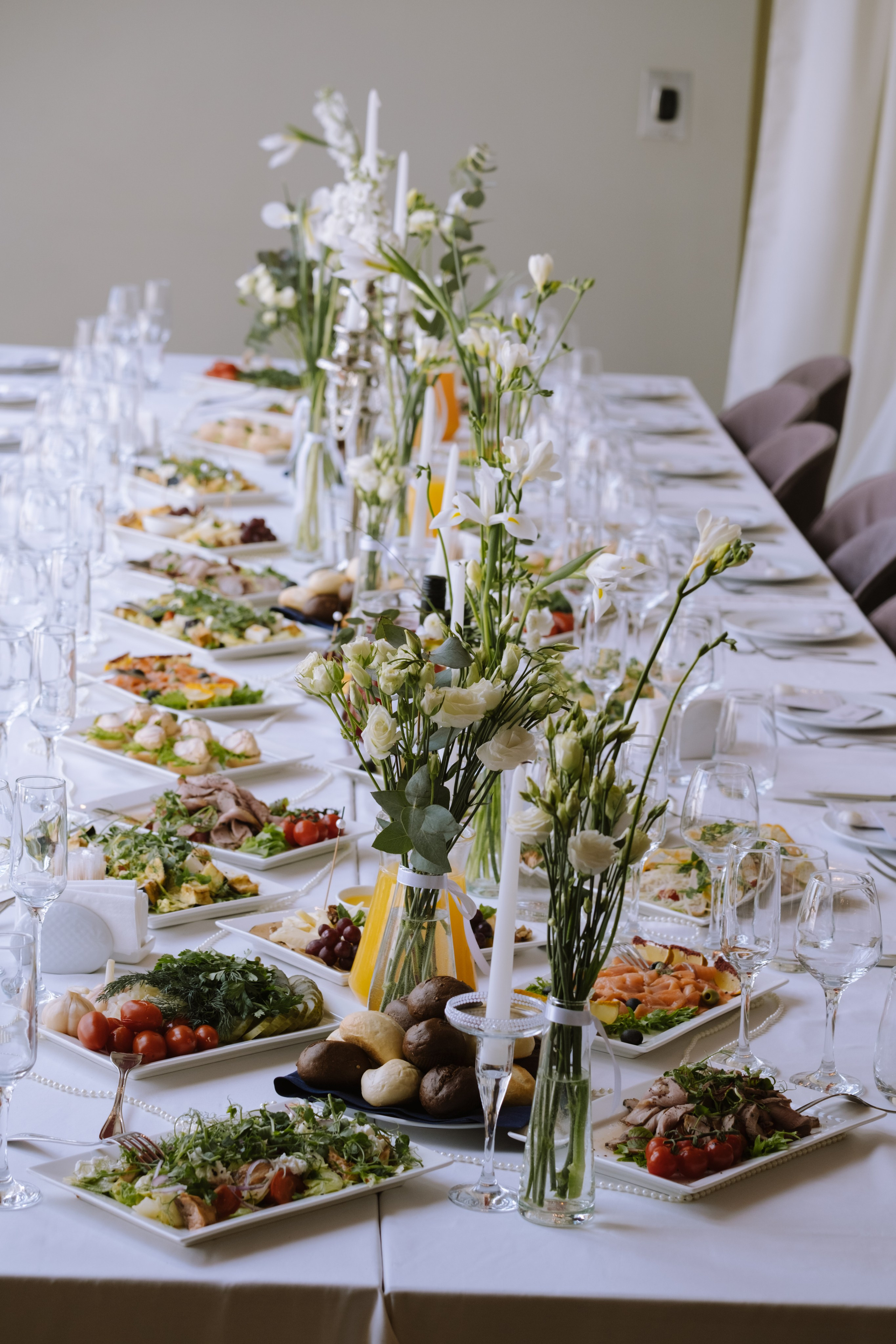 СВАДЕБНЫЙ БАНКЕТ НА ВЛАДИМИРСКОЙ В САНКТ-ПЕТЕРБУРГЕ (КАМЕРНАЯ СВАДЬБА). Профессиональный фотограф, Санкт-Петербург — Виктория Богомолова