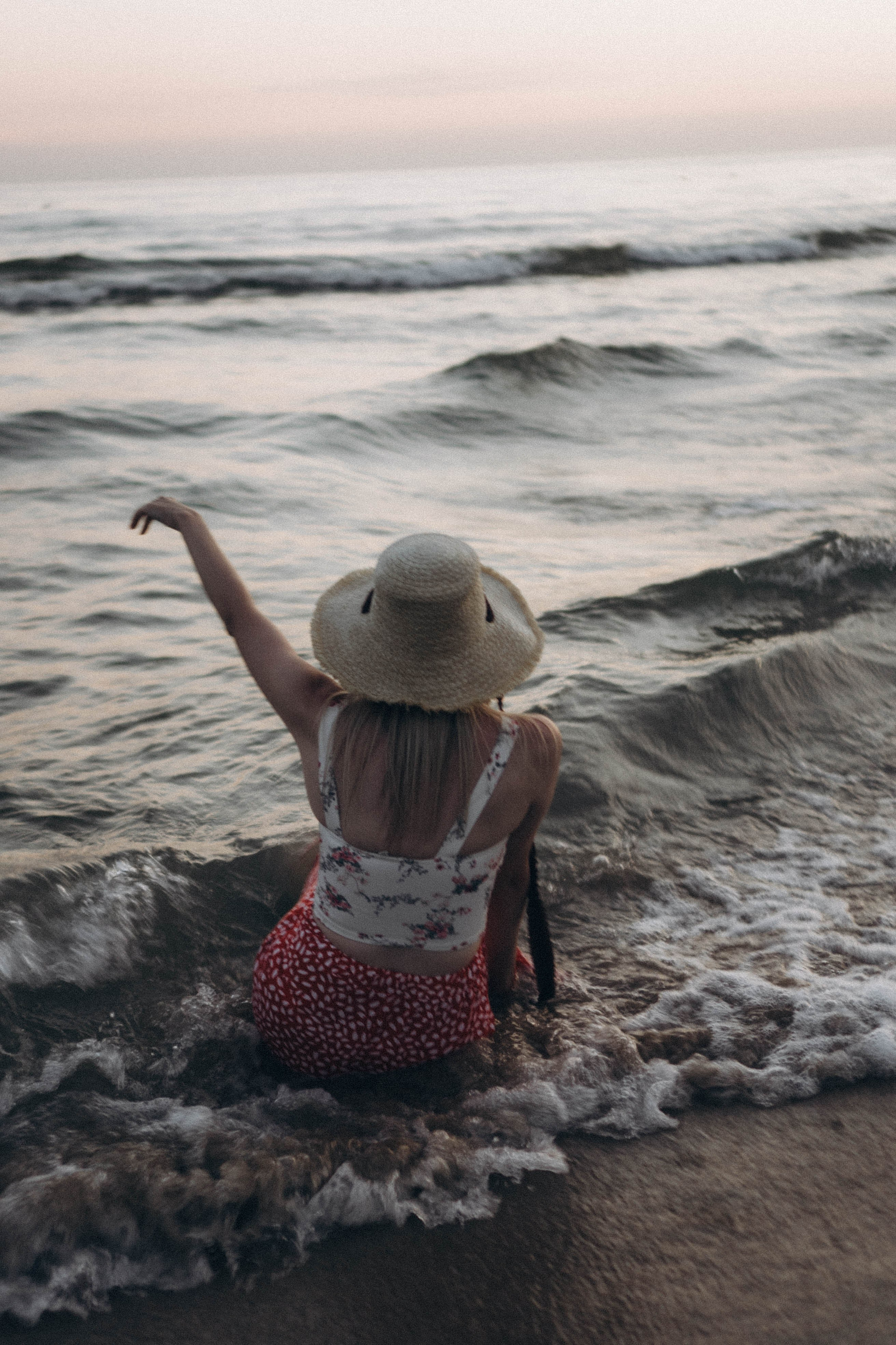 Июльский вечер на берегу черного моря. Профессиональный фотограф, Санкт-Петербург — Виктория Богомолова