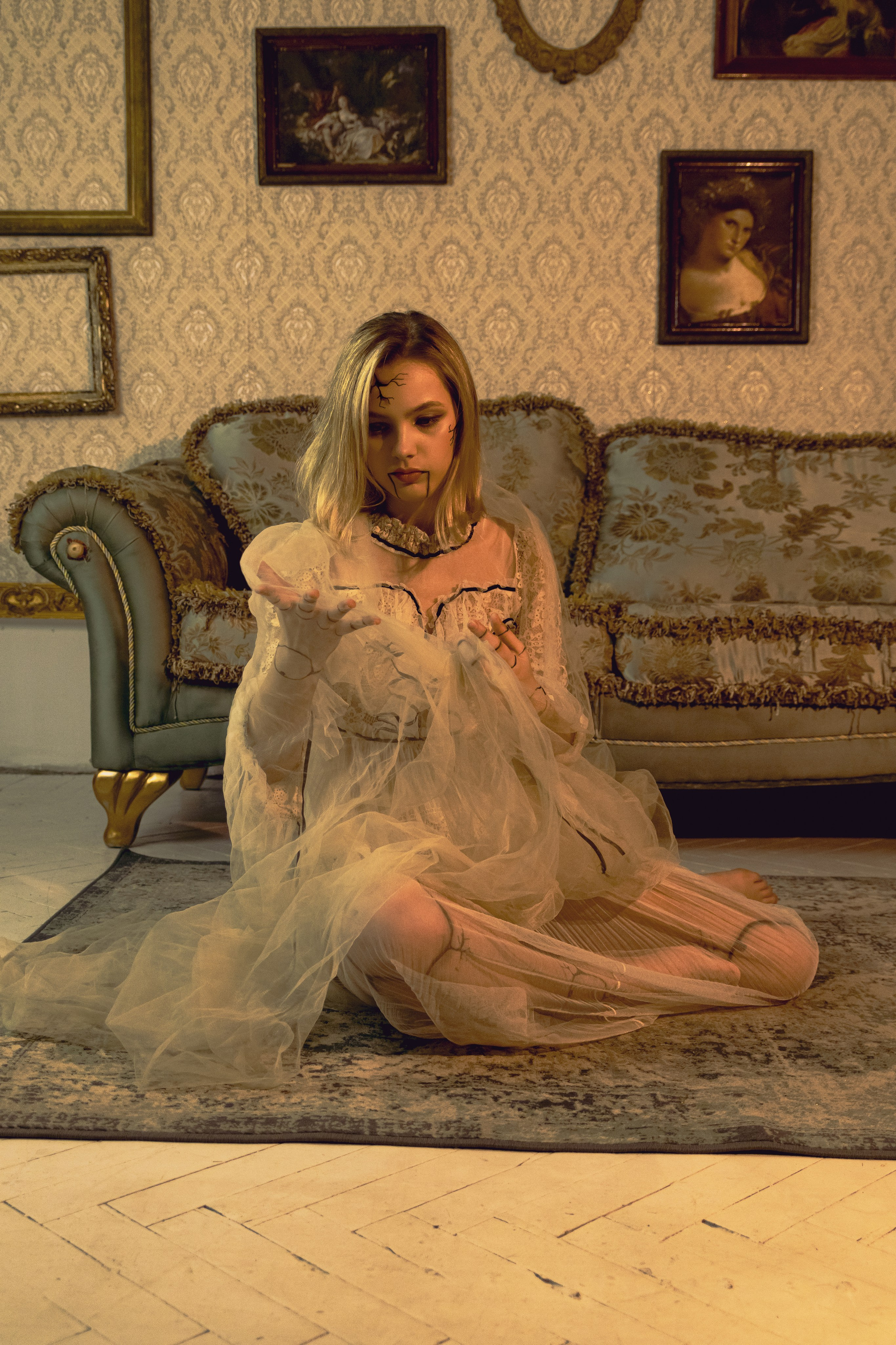 Креативная фотосессия в Ростове на Дону, съёмка марионетки на студии, красивые фотографии марионетки, Фотограф Ростов