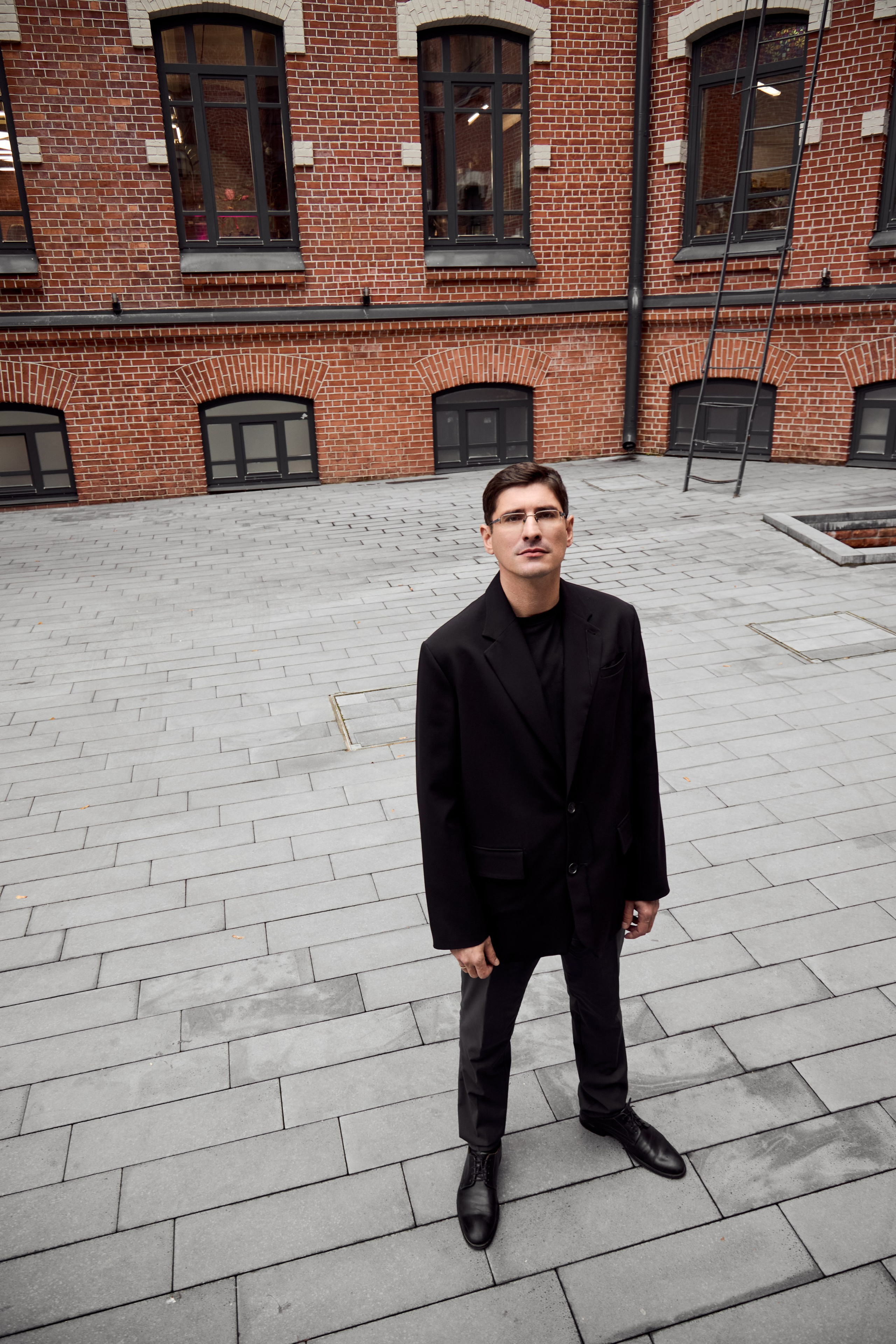 Андрей Саносян. Октябрь'25. Журнал Собака.ru. Профессиональный фотограф Федотова Арина