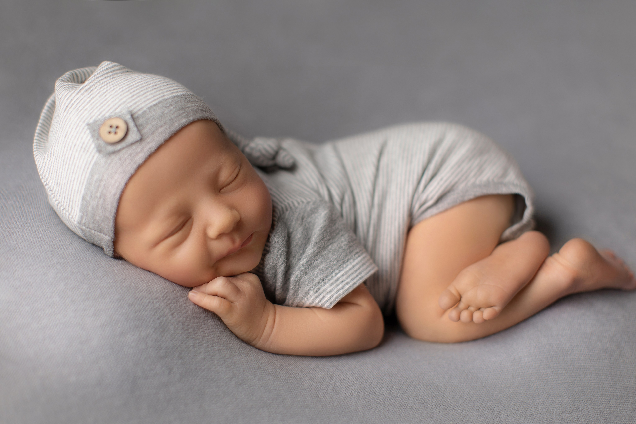 Gray. Фотограф новорожденных, семейный фотограф в Санкт-Петербурге