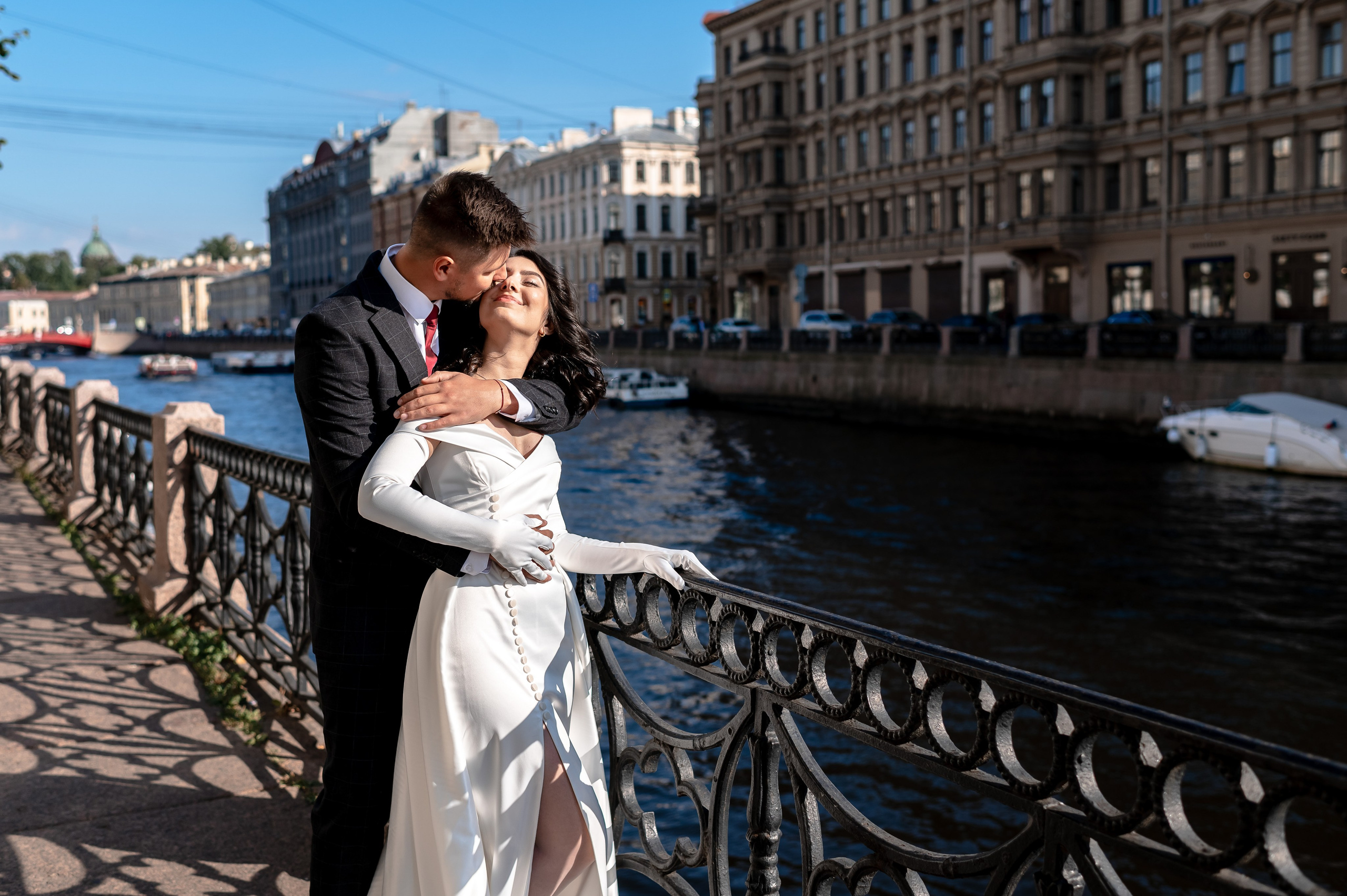 Камерная свадьба в Первом Дворце Бракосочетания №1 на Английской набережной Яны и Евгения. Портретный, семейный и свадебный фотограф в Санкт-Петербурге и в Пушкине Ширяев Денис
