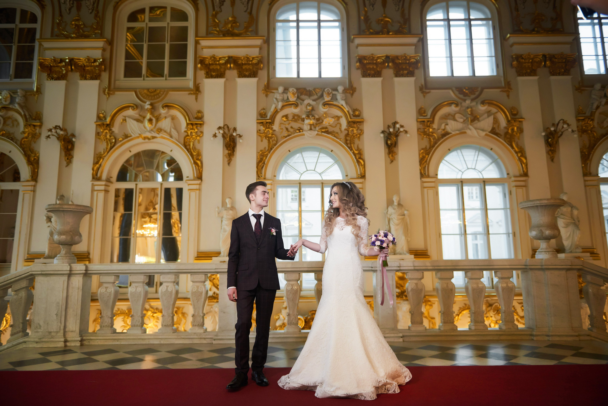 Илона и Андрей (фотосессия в ночном Эрмитаже). Портретный, семейный и свадебный фотограф в Санкт-Петербурге и в Пушкине Ширяев Денис