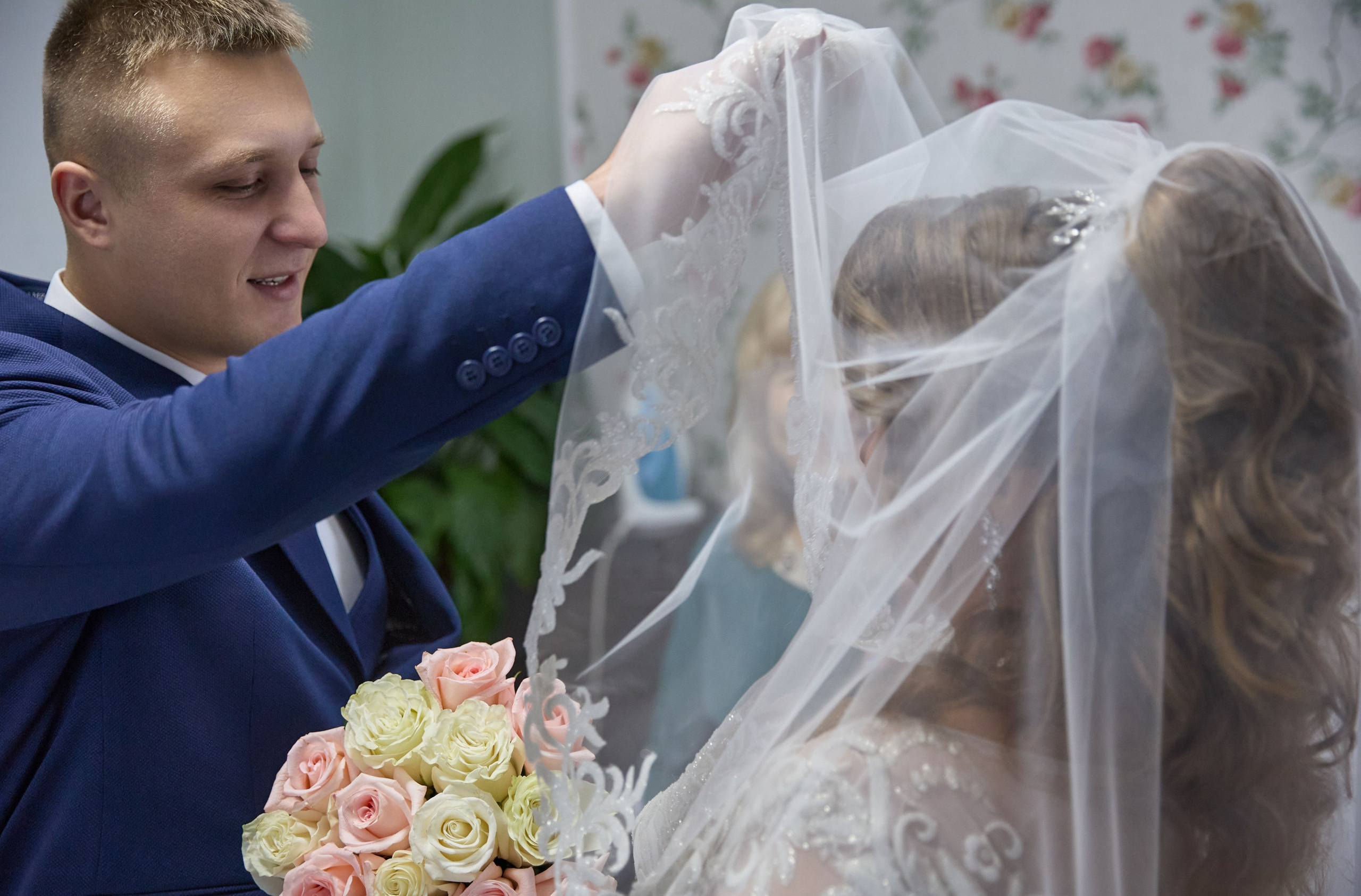 Свадебная фотосессия зимой и дома | Уют, идеи и кадры с историей