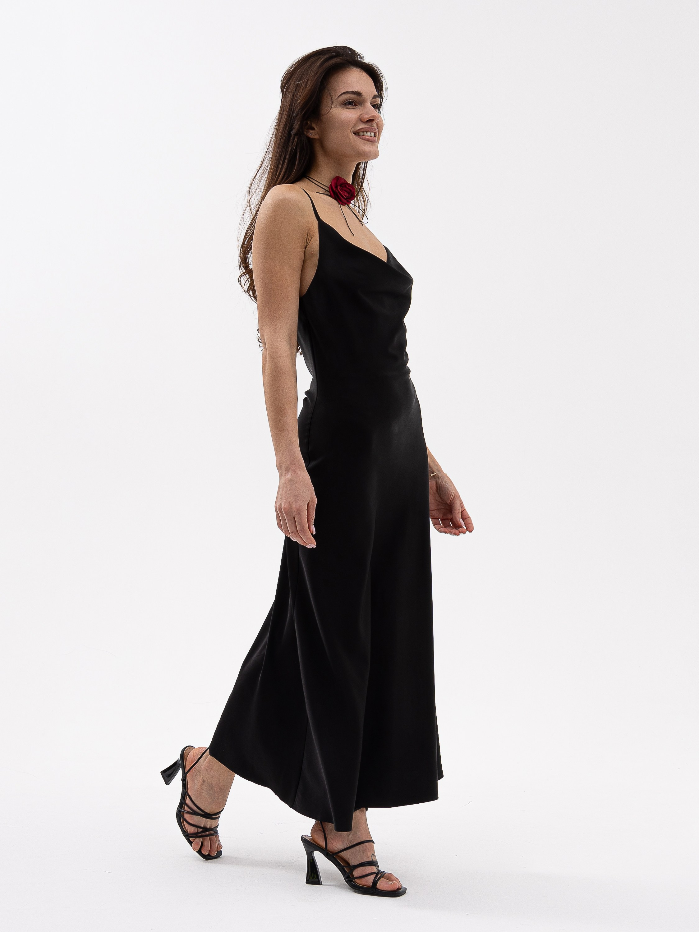 Геля. Стрит съемки для маркетплейсов в Сочи | ИИ контент | fashionprod