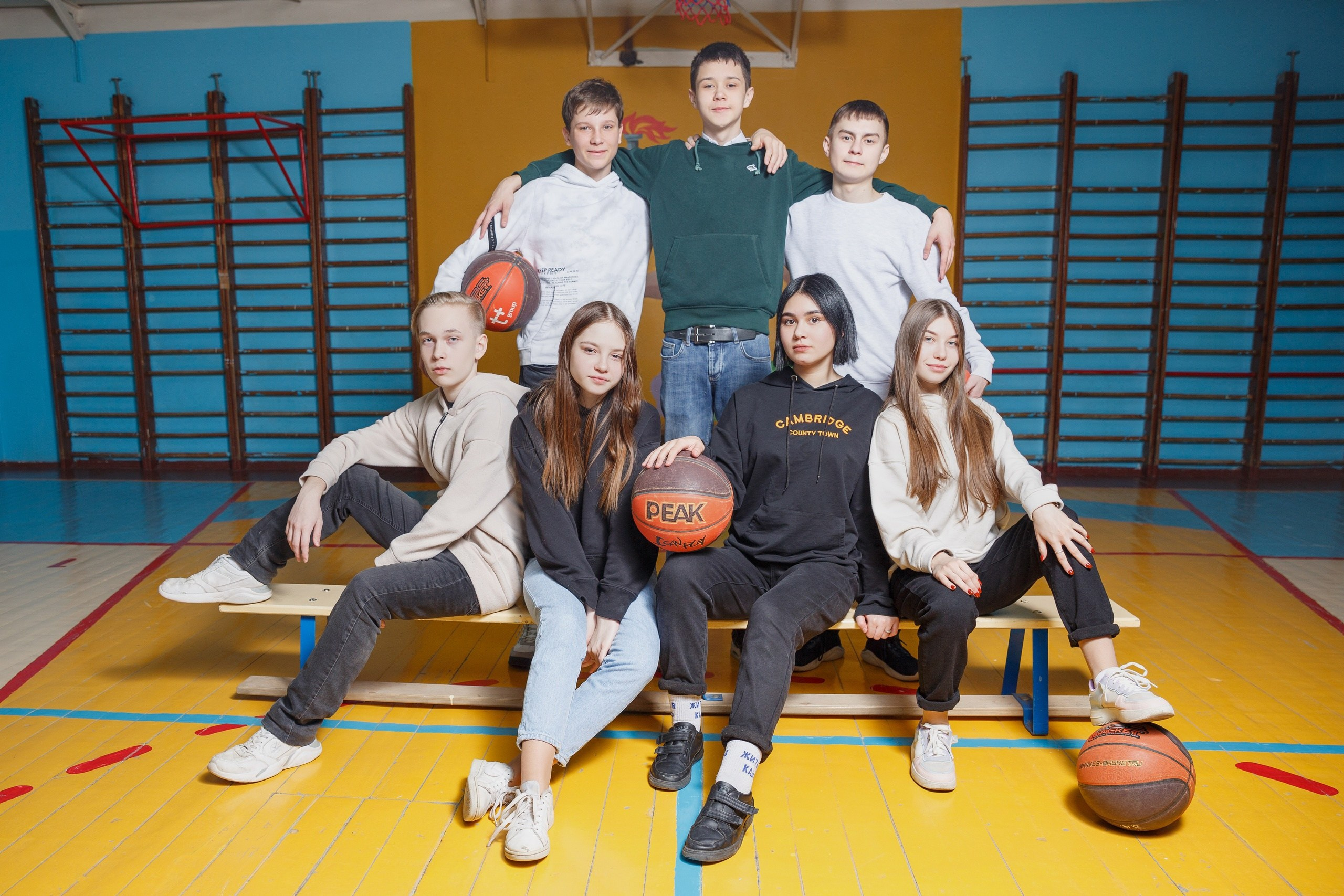 Выпускной альбом Ульяновск. SchoolBook — Выпускные альбомы| Школьный фотограф в Ульяновске