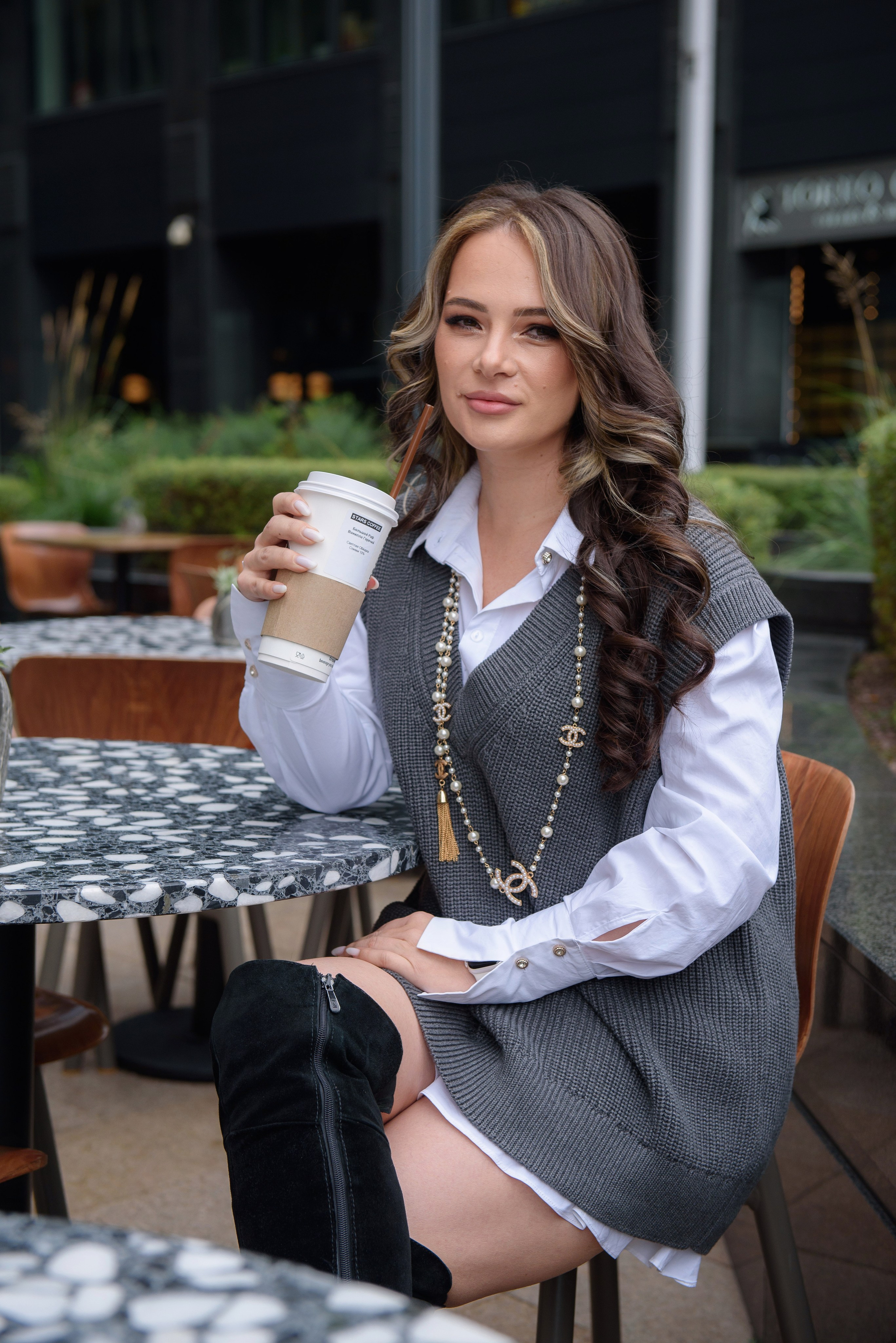 Луиза, фотопрогулка. Бренд-фотограф для экспертов и блогеров в Москве Влада Горбовская