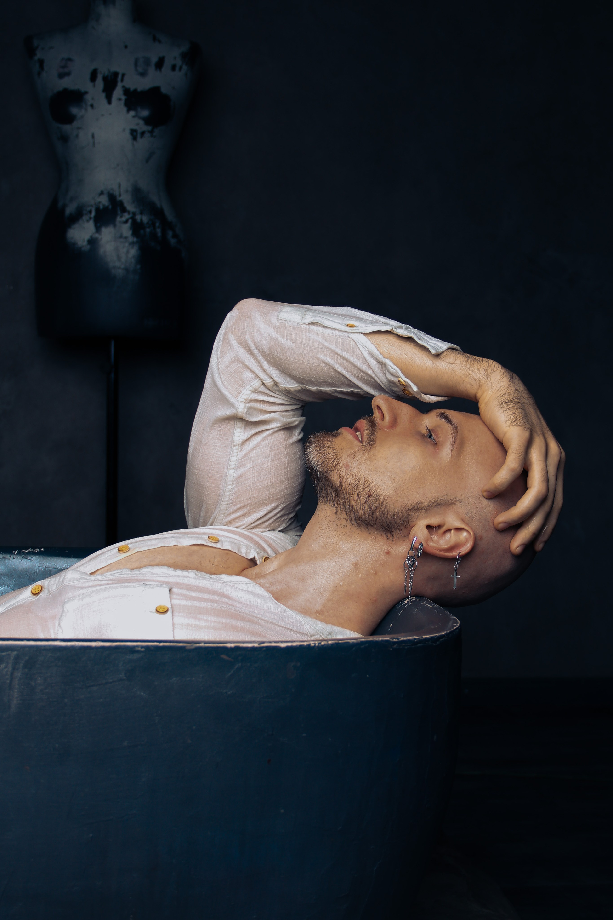 Студийный мужской портрет. Главная