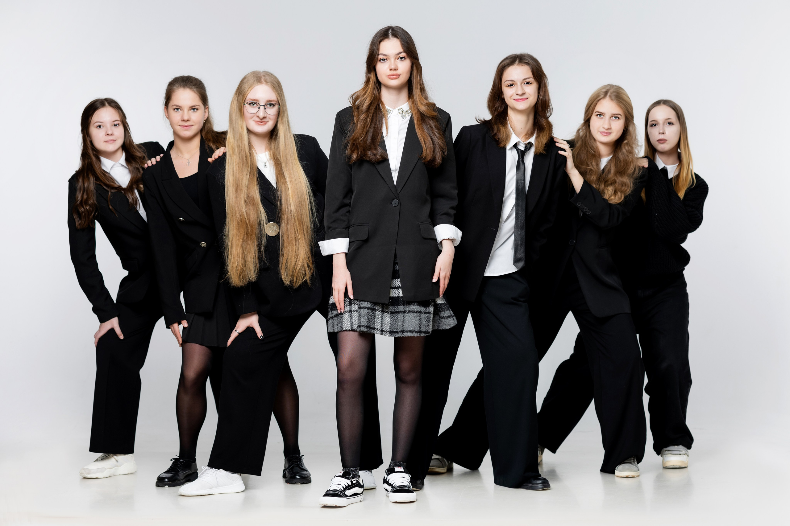 Гимназия 4 Великий Новгород. Выпускные альбомы. Школьный и семейный фотограф Виктория Игнатьева