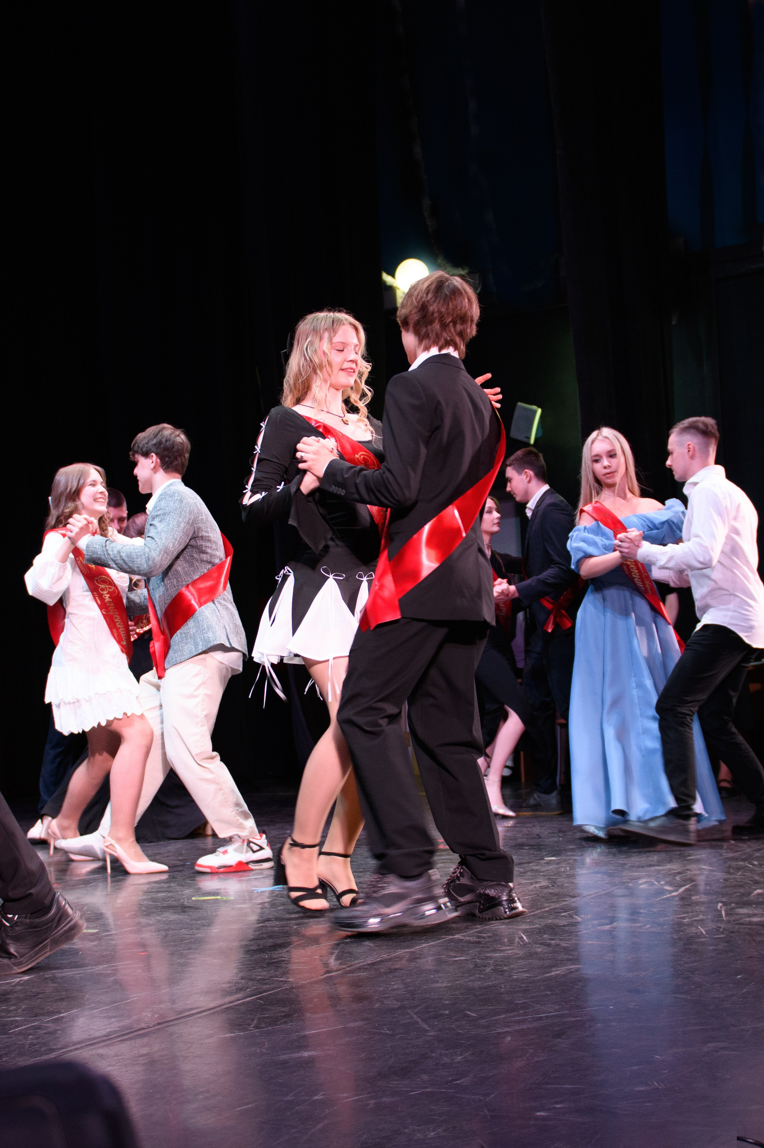 Фотосъёмка торжественного вечера выпускников. Организация и проведение фотосъемок в Санкт-Петербурге. Фотограф Смирягин Илья