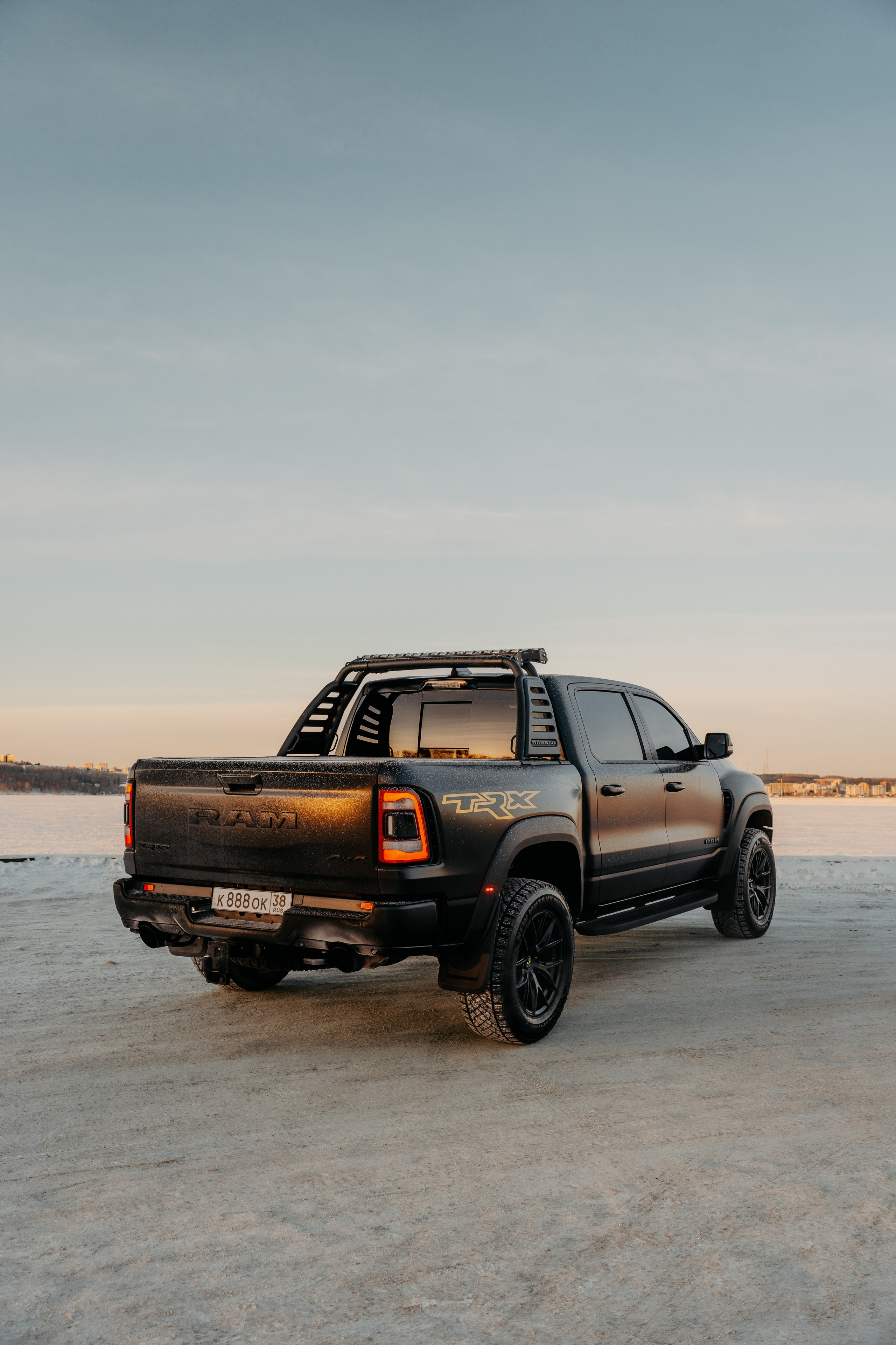 Ram Rebel TRX. Фотограф, видеограф и пилот дрона на Байкале