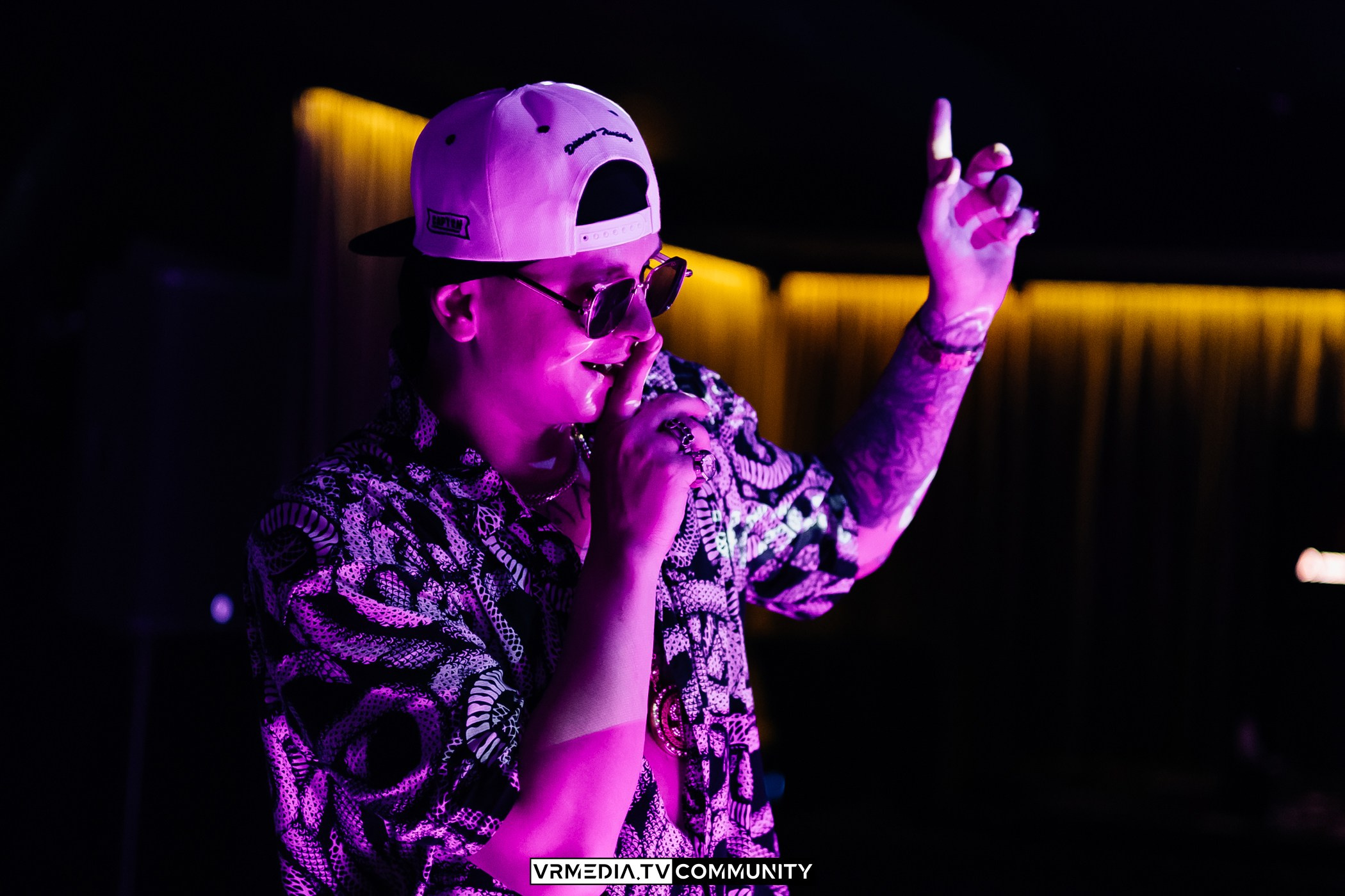 Караоке-бар «Volna»: День России