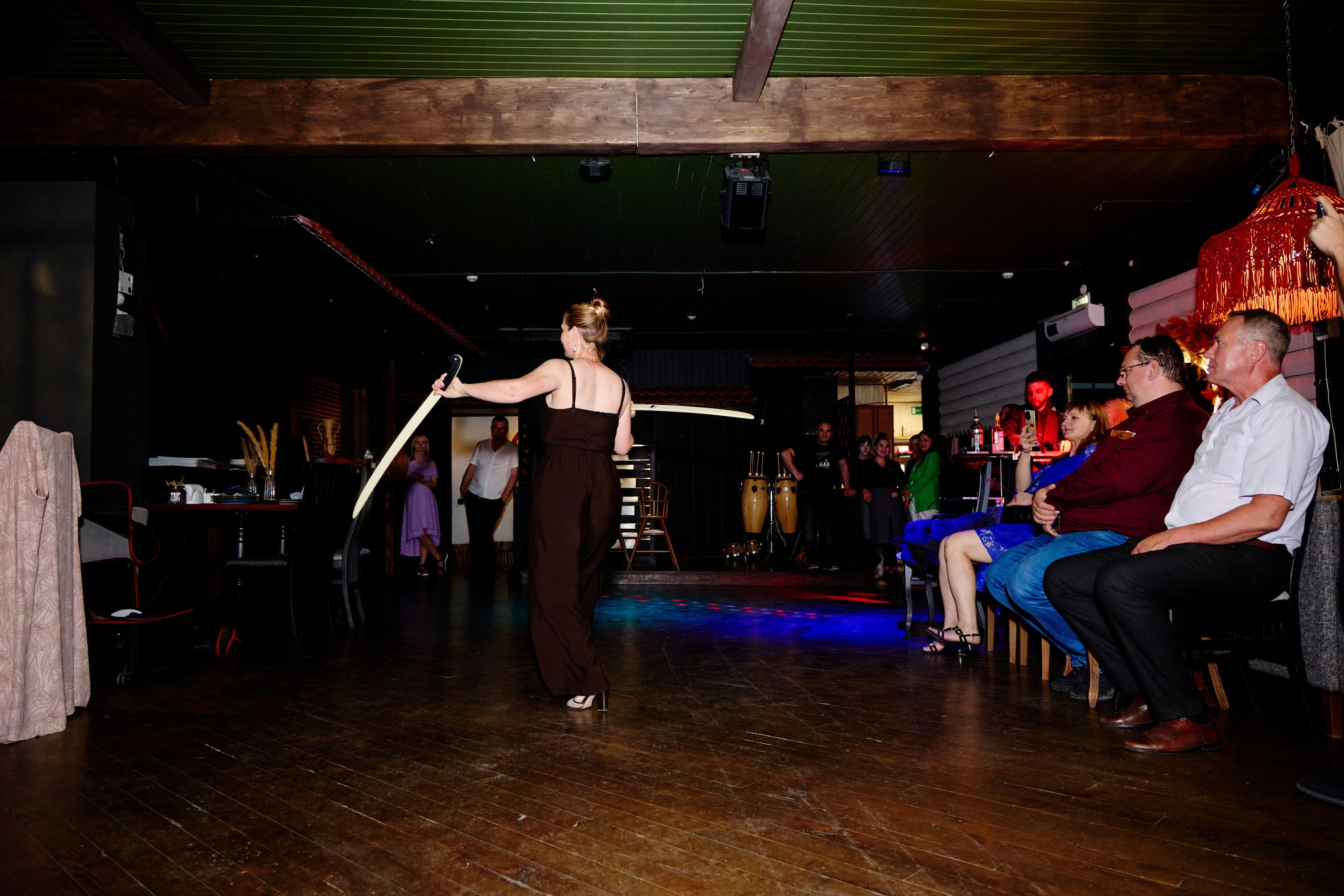 Выпускной 35 Сош. Фотограф Выпускные альбомы Таганрог Сергей Коробченко