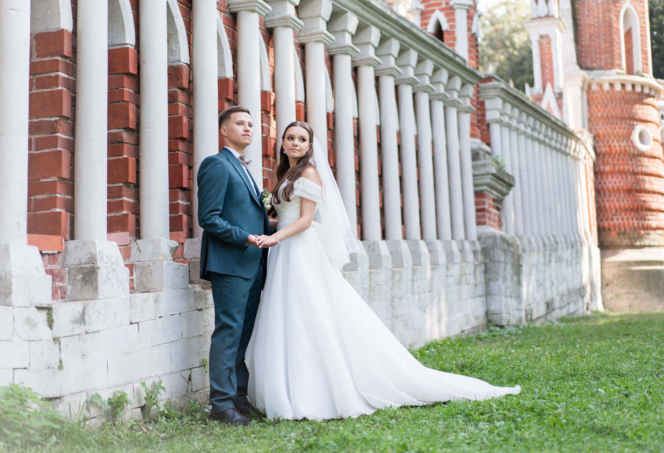 Свадебная фотосессия в Москве. Фотосъёмка в усадьбе Царицыно. Свадебный фотограф Вера Климова