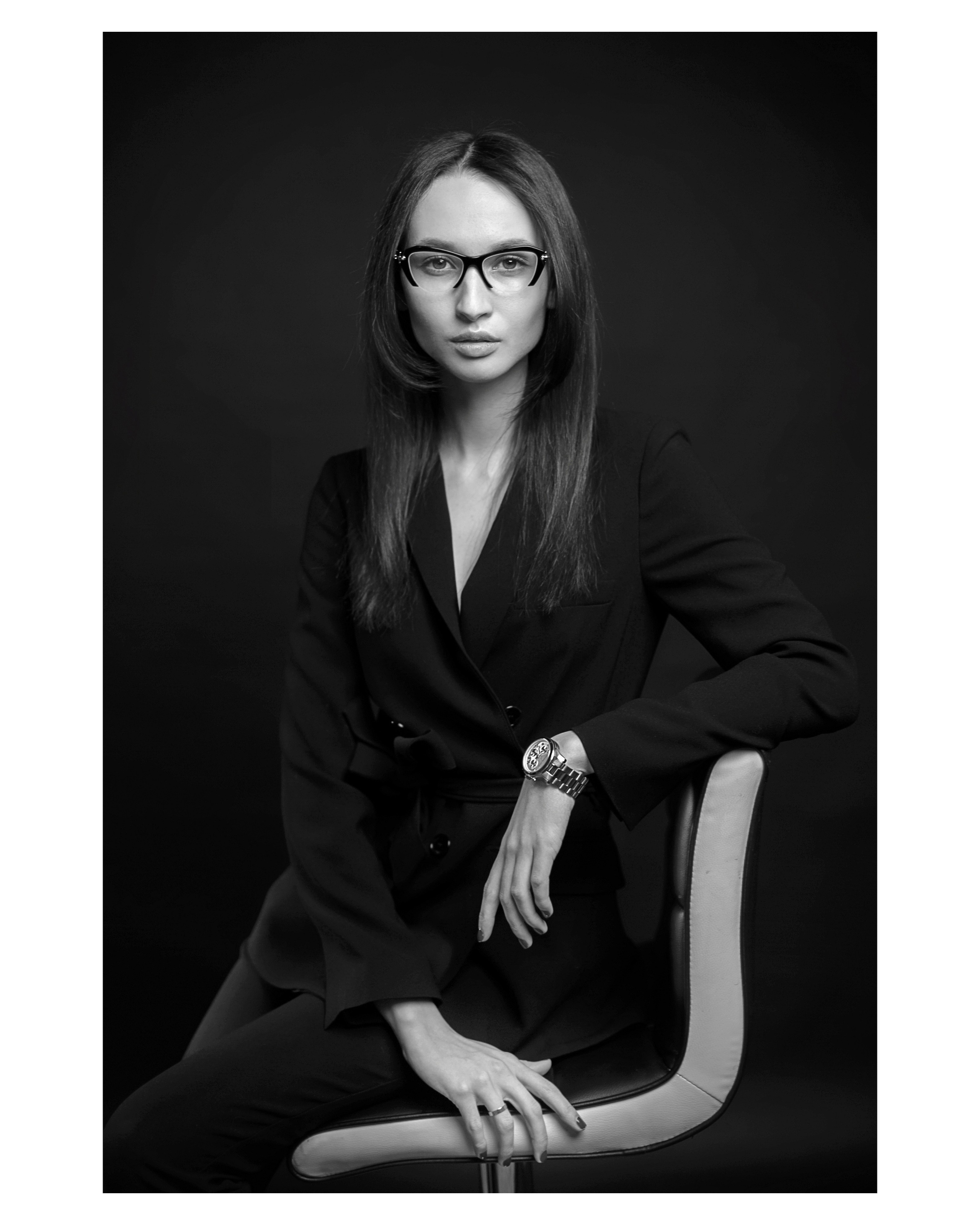 “Business portrait” Chief photographer Forbes premium shooting Dubai, Moscow. Portrait photographer Moscow, UAE, Oleg Koshmarov