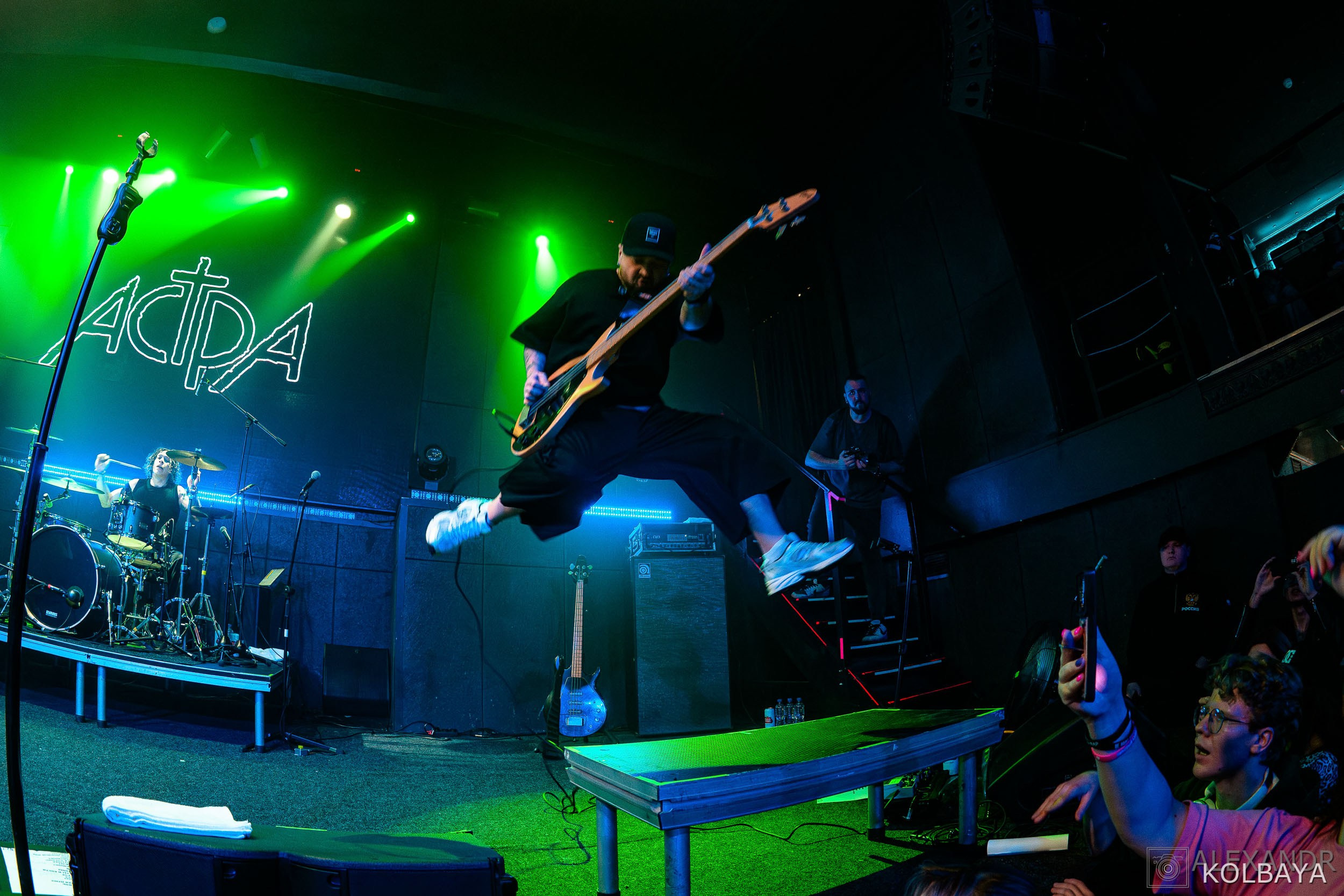 Фоторепортаж с концерта группы АСТРА в клубе СВОБОДА. Концертный и театральный репортажный фотограф в Москве Александр Колбая