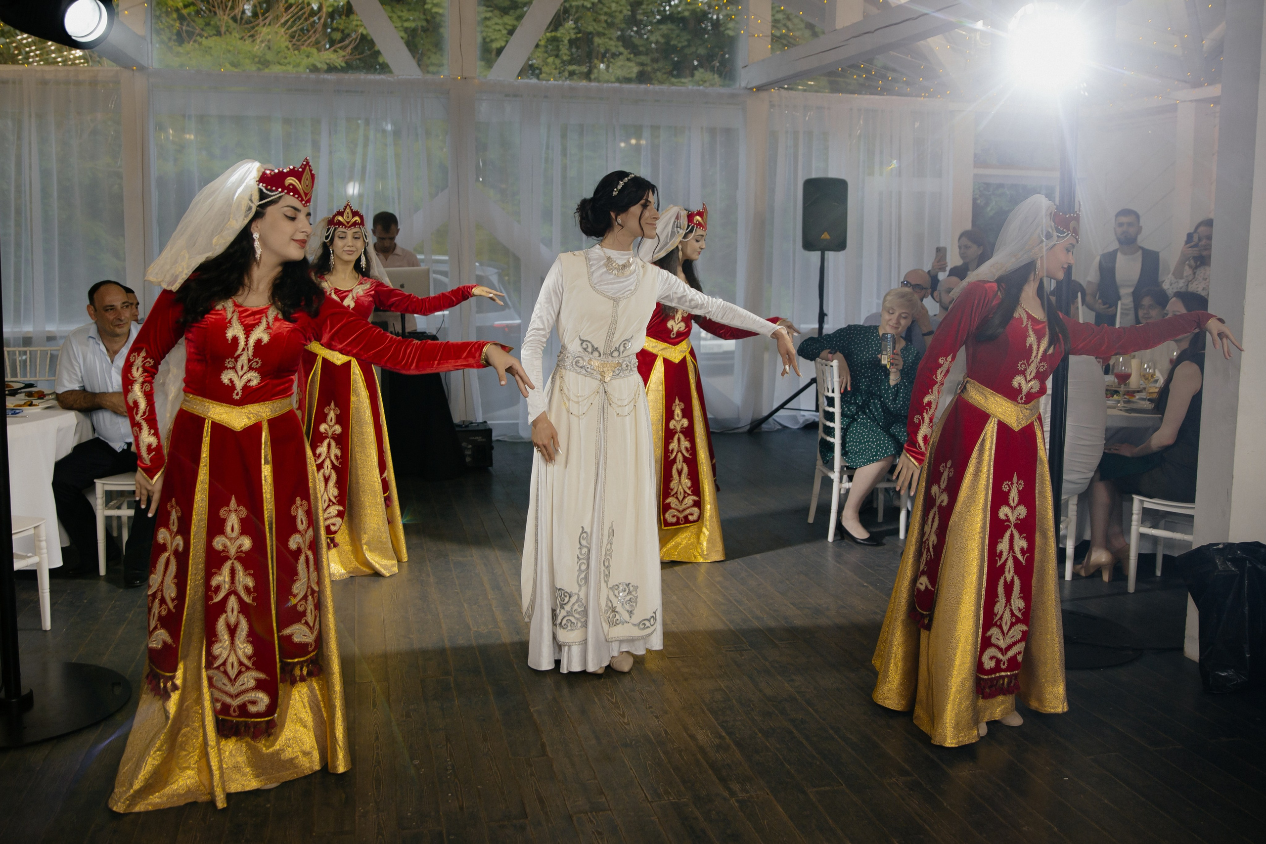 16.06.2024. RETOUCH-HOUSE