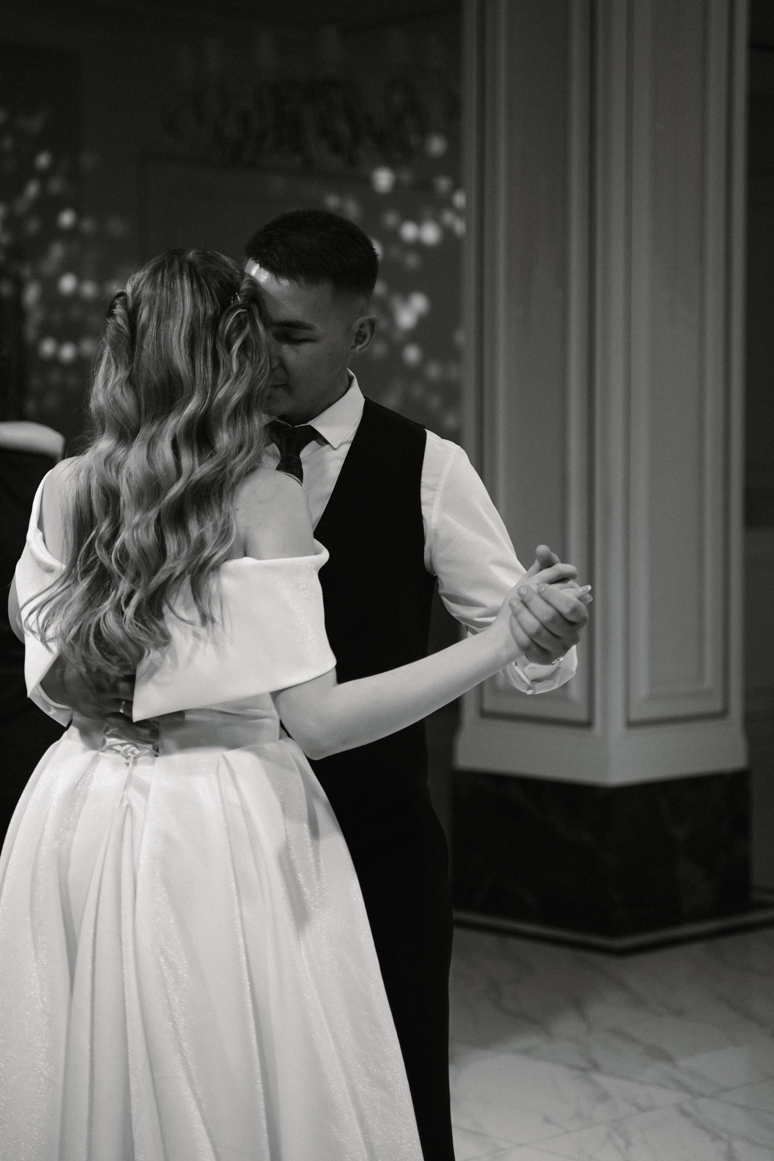 Темир и Арина. Фото и видео для вас в Астрахани!