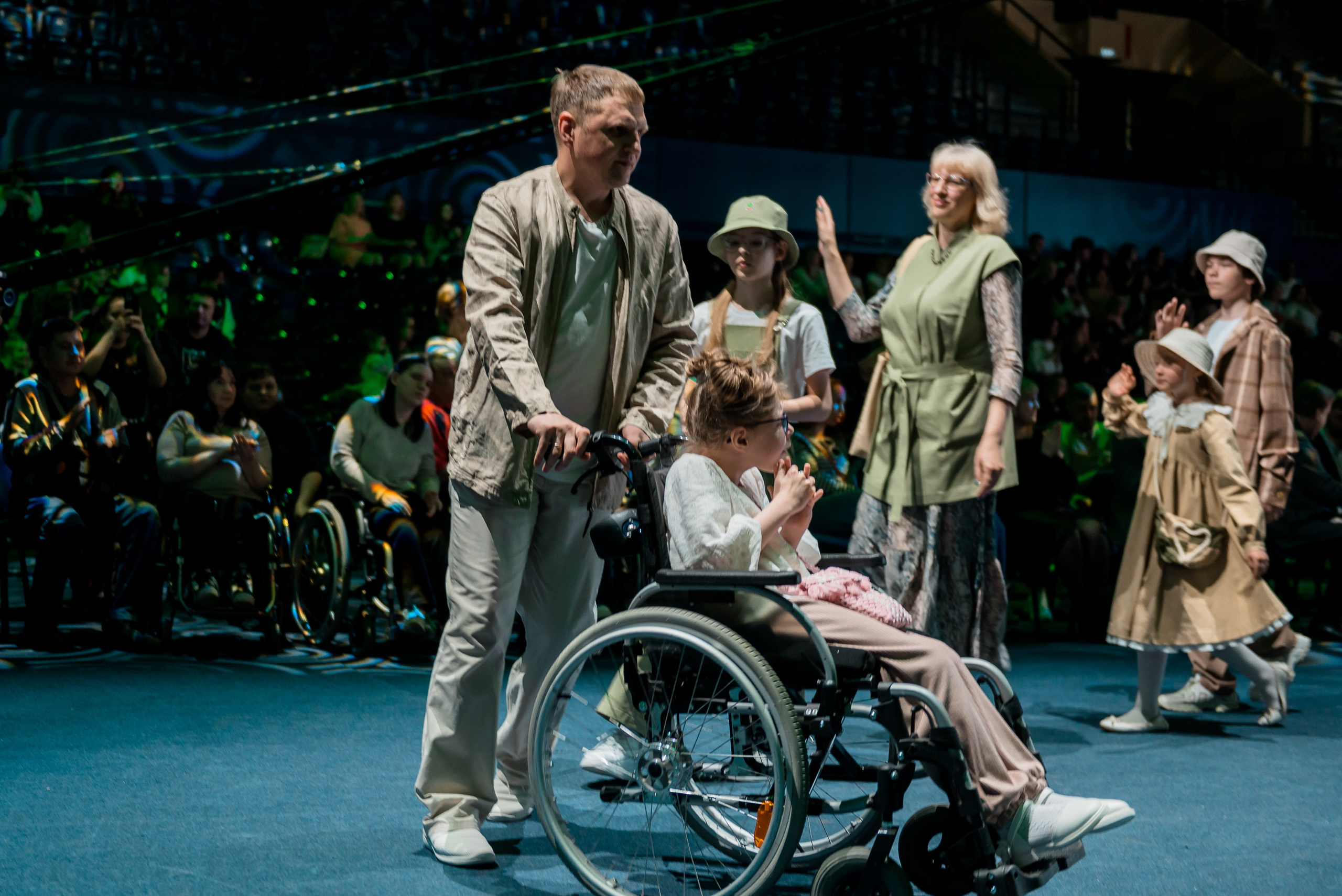 На Крыльях в Ледовом Дворце 2023. Детский фотограф, семейный фотограф и репортажи в Кемерово