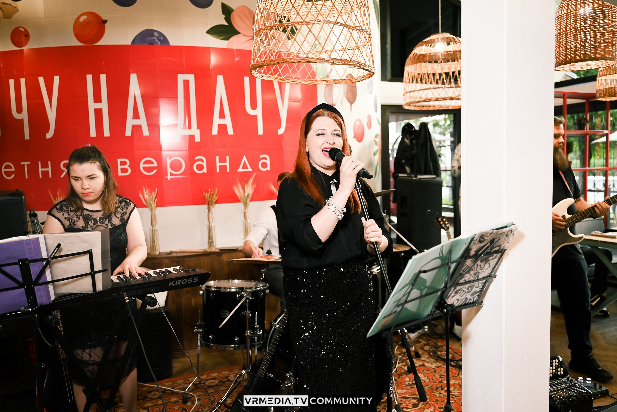 Ресторан «Volna»: Открытия летней веранды «Хочу на дачу»