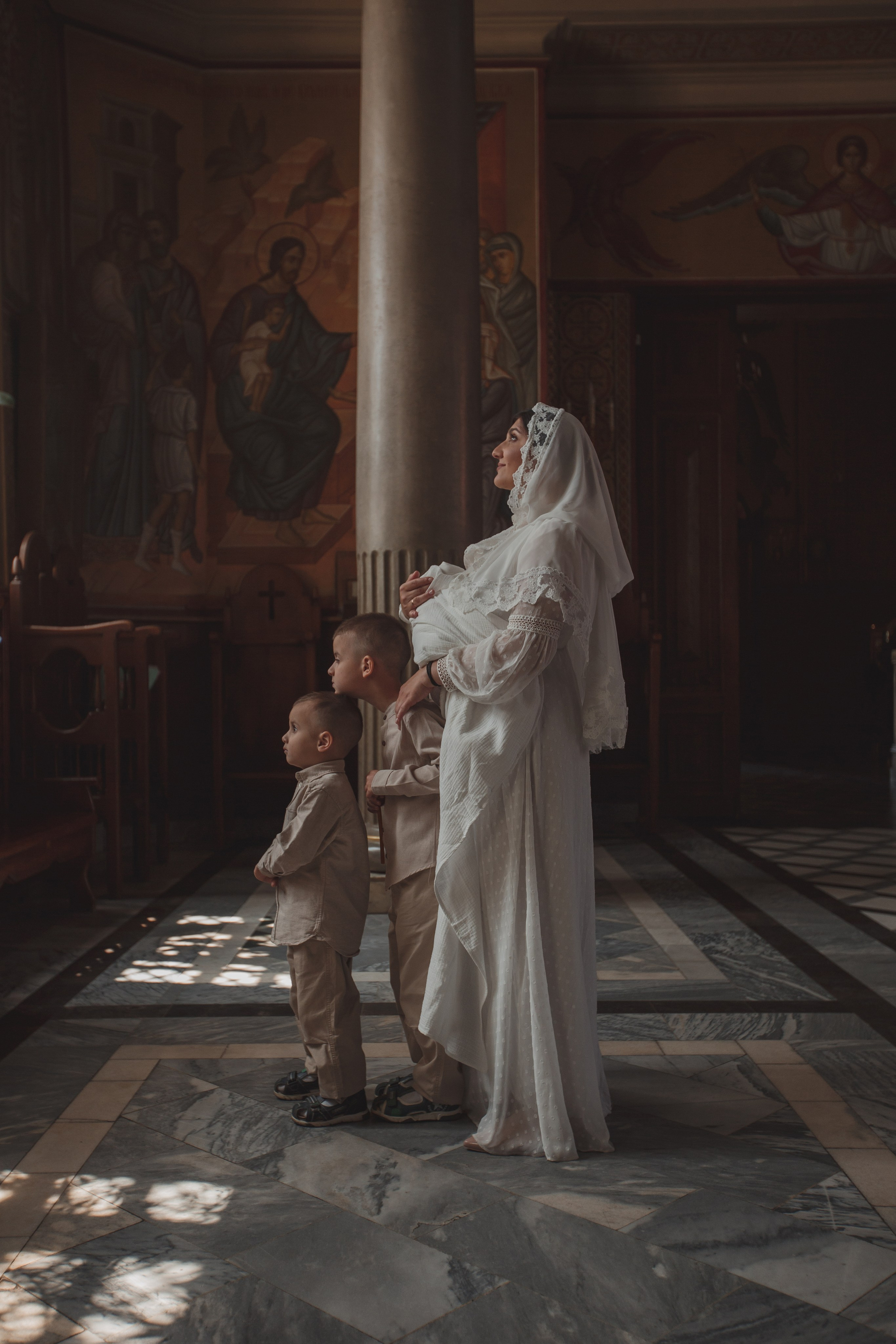 Фотосъёмка таинства крещения в Белгороде. Свадебный и контент фотограф в Белгороде Ярослав Гаврилейченко