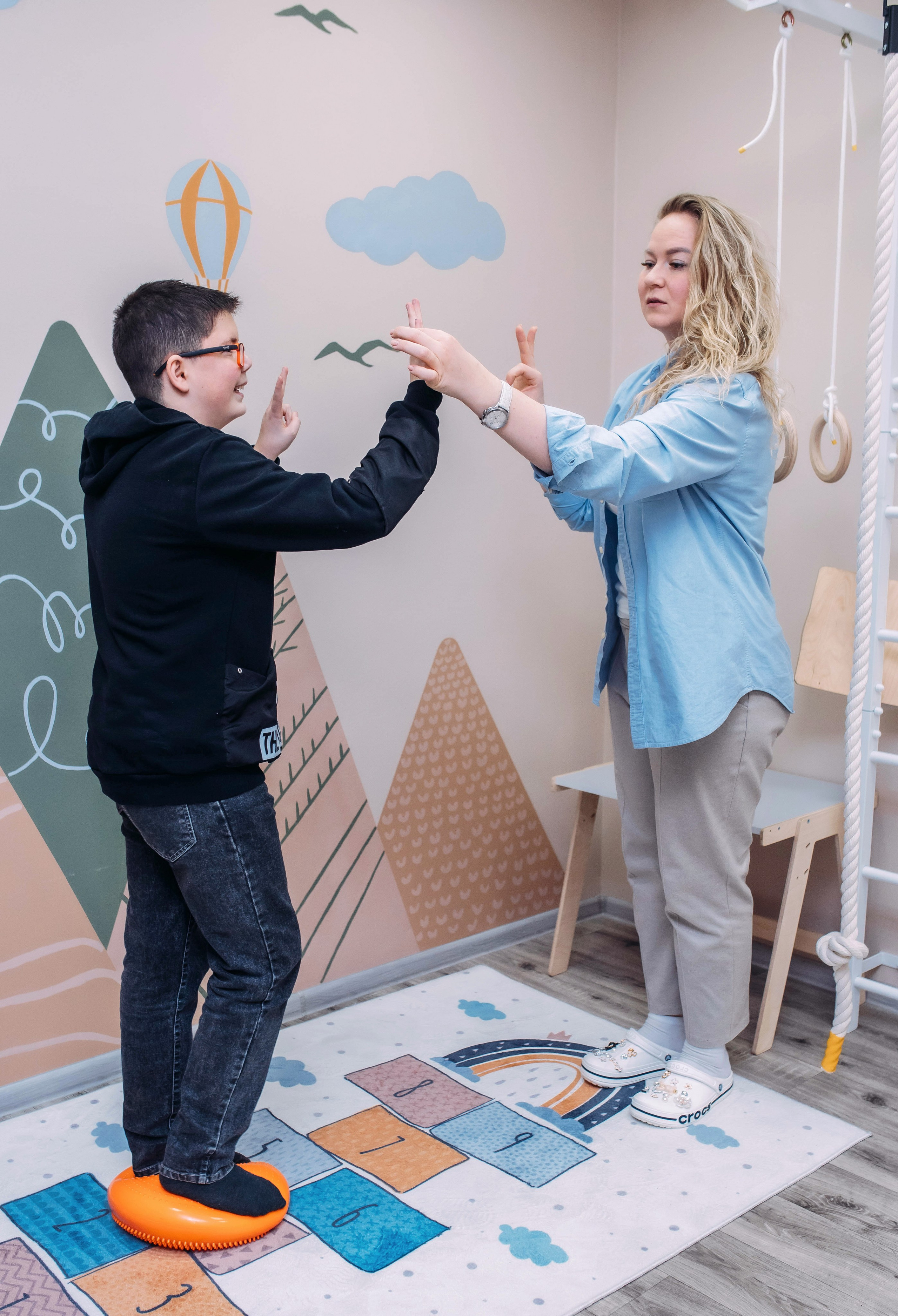 Детский центр развития и коррекции детей Свой центр