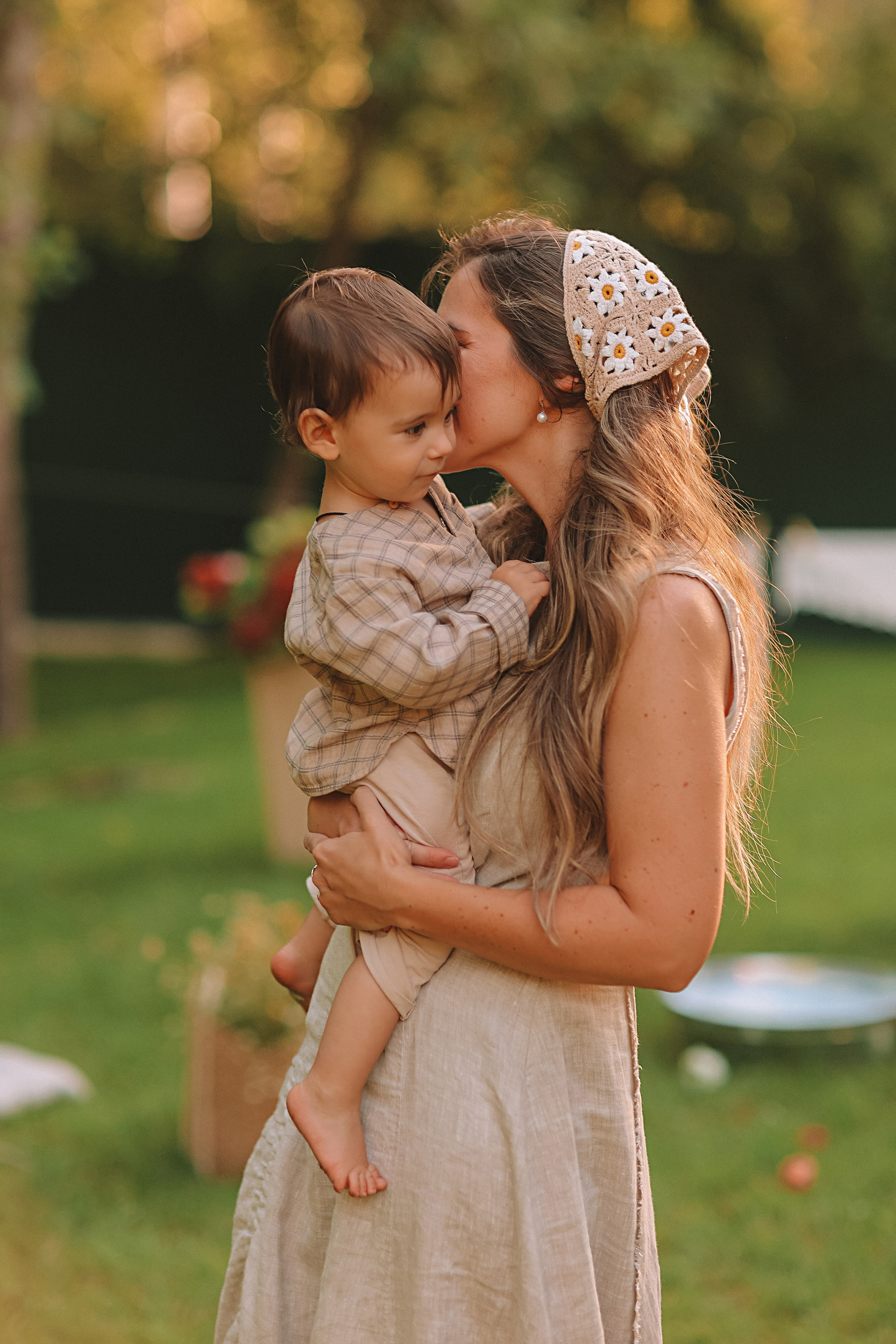 Стирка у дома. Семейный фотограф Тюмень, фотограф на роды Салмина Мария