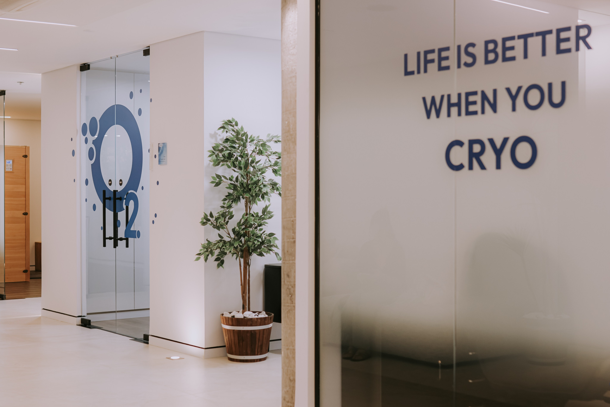 CRYOMEDIX / Emilia Digital. Photographer in Israel Alice Milchin