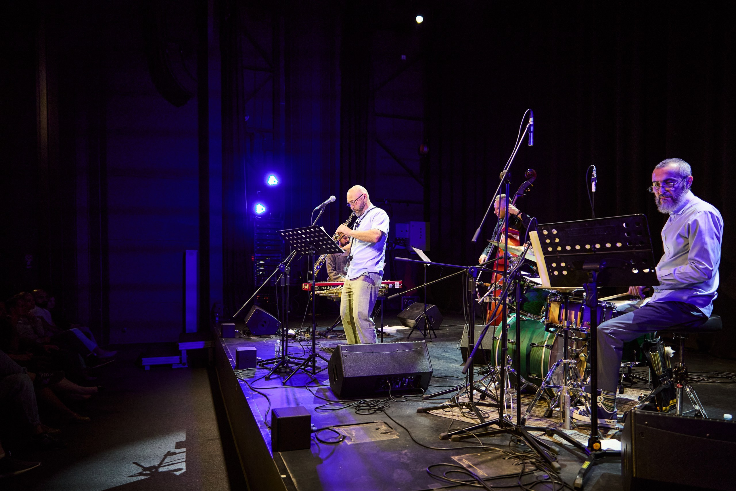 Tony Karapetyan Trio в Центре культуры «Рекорд». Фотограф Диана Малышкина