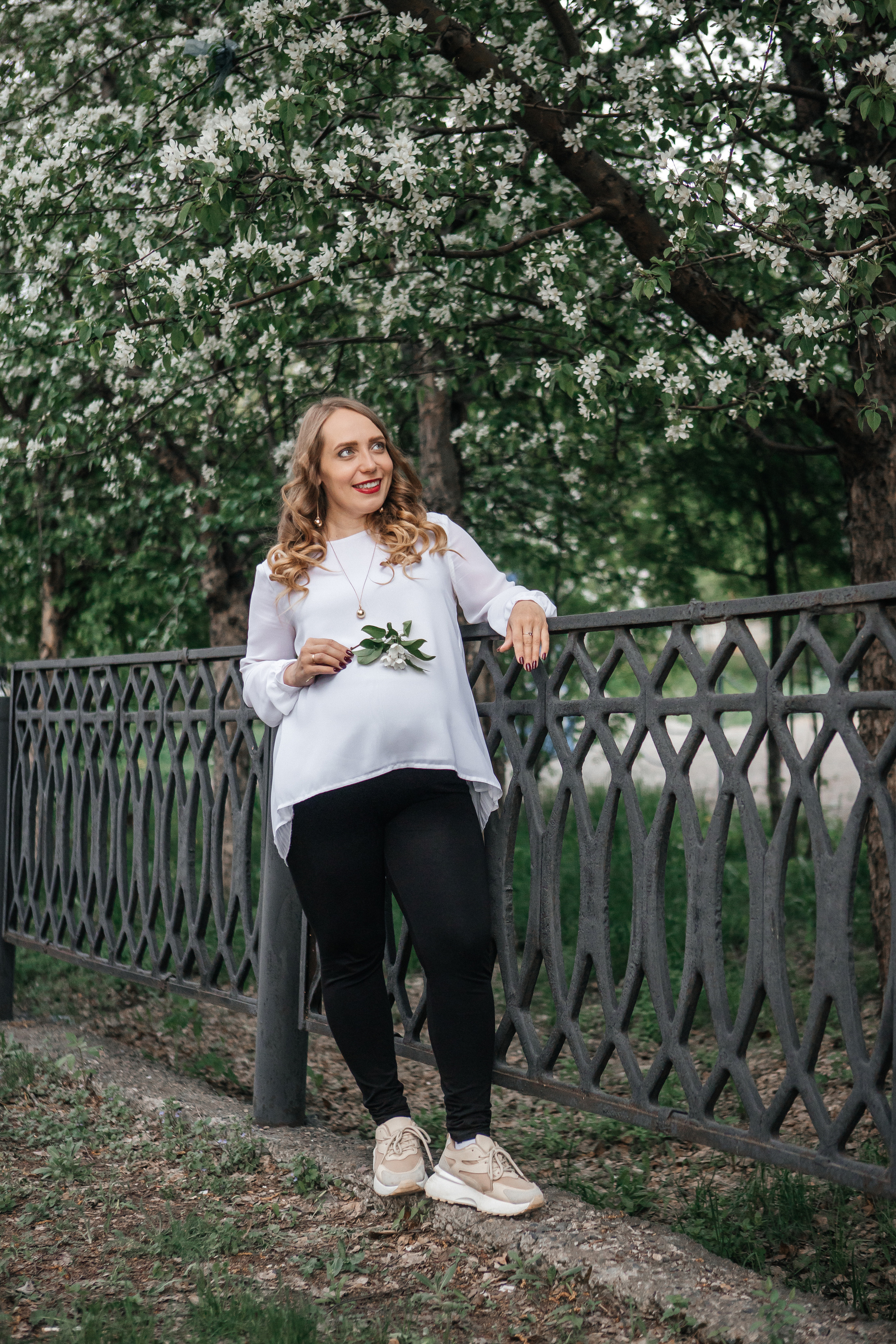 Фотосессия в цвету. Дарья Белякова. Свадебный, детский и семейный фотограф в городе Бийск