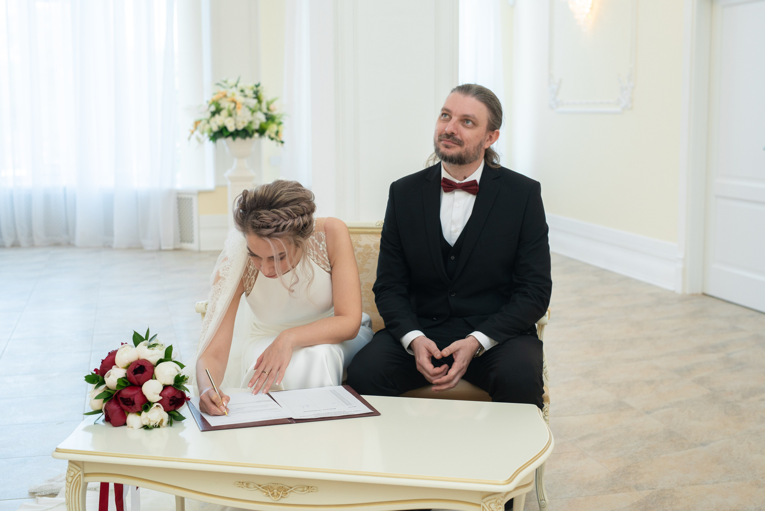 Юлия и Денис (фотосессия на Витебском вокзале и в Польском саду). Портретный, семейный и свадебный фотограф в Санкт-Петербурге и в Пушкине Ширяев Денис