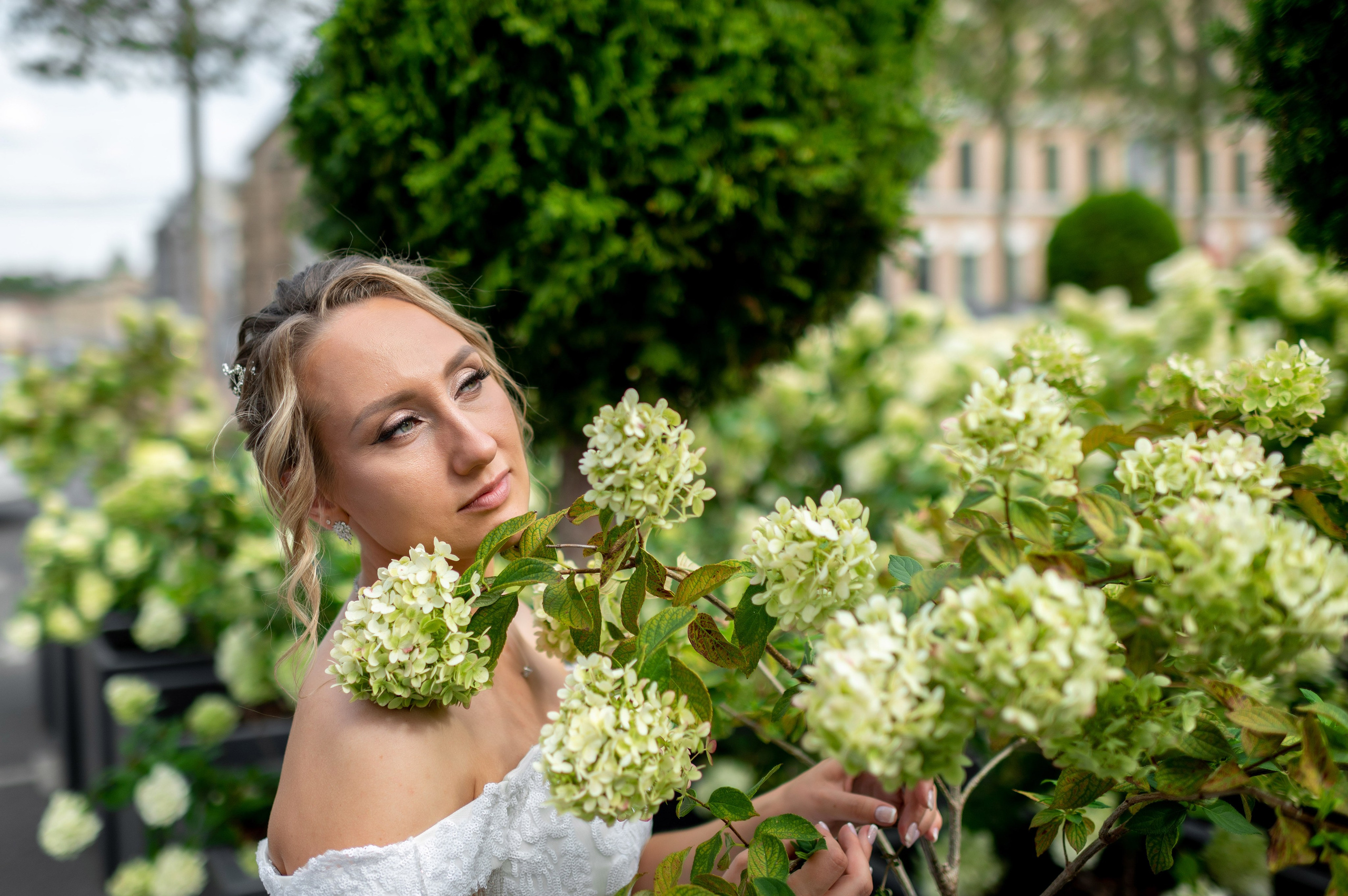 Анастасия и Игорь (фотосессия во Втором Дворце Бракосочетания, Польский сад, здание городской Ратуши). Портретный, семейный и свадебный фотограф в Санкт-Петербурге и в Пушкине Ширяев Денис