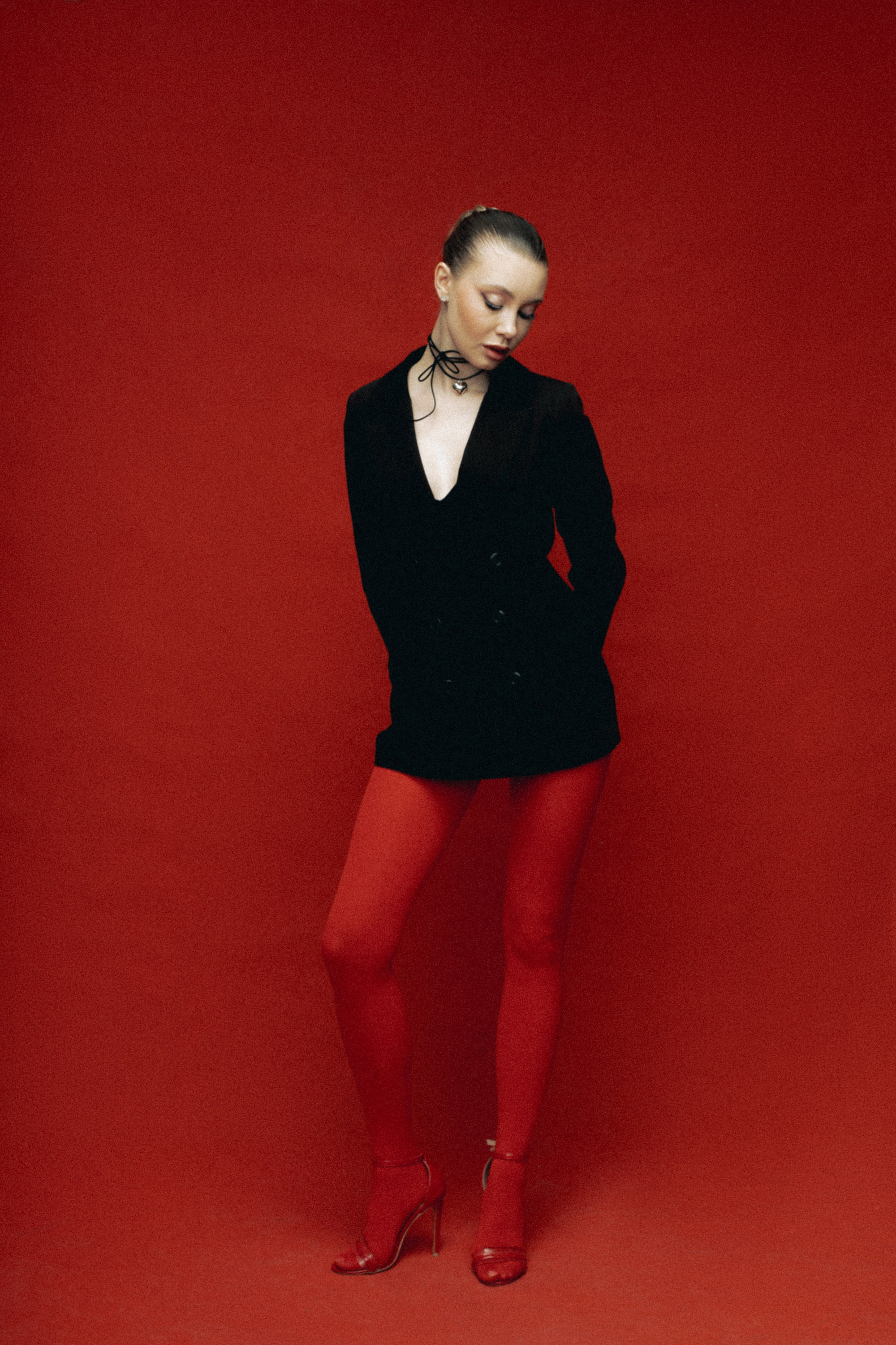 Red. Fashion-фотограф Желеуов Дулат