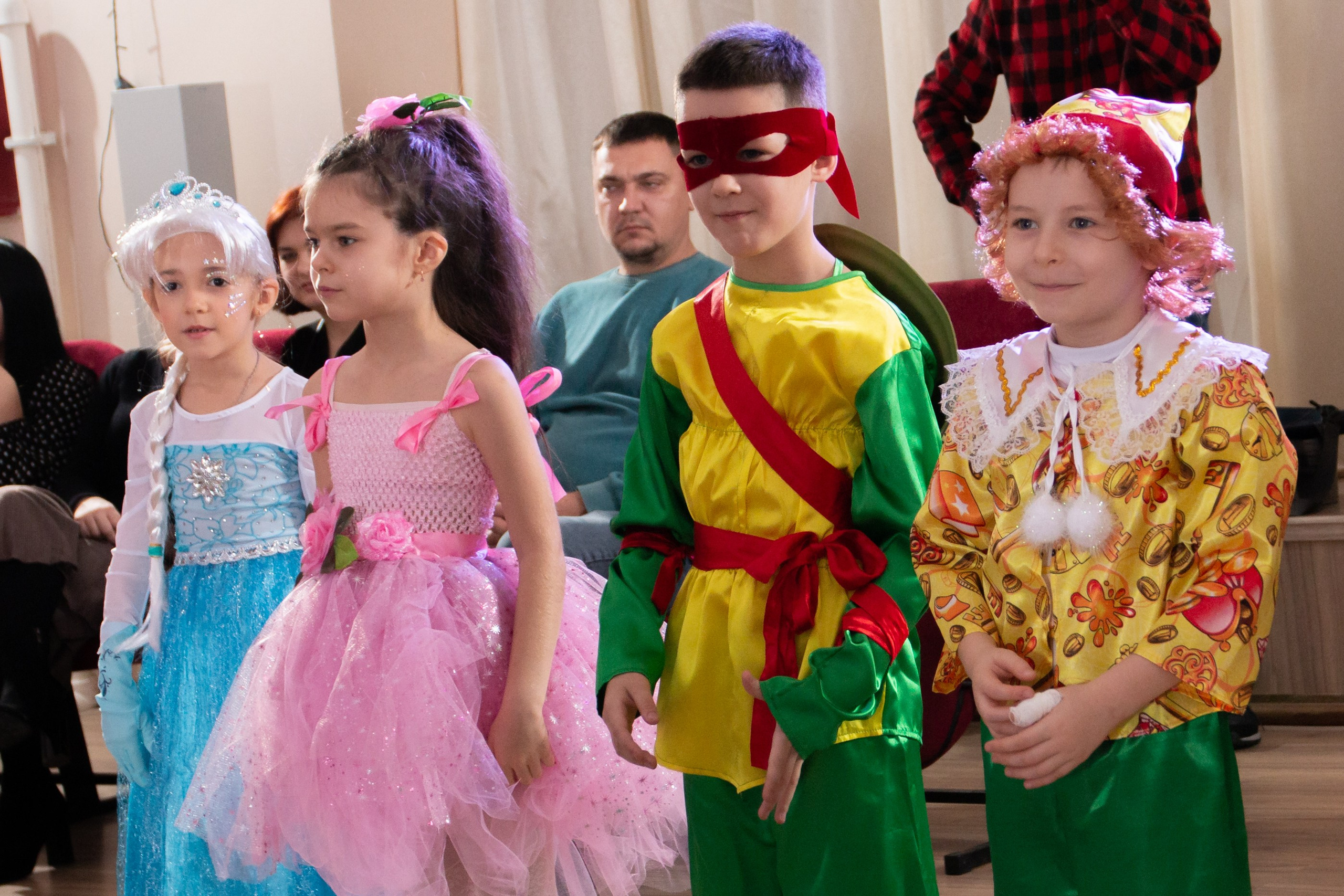 Новогодный утренник ДК Строитель г. Новоалександровск 23.12.2023. Главная