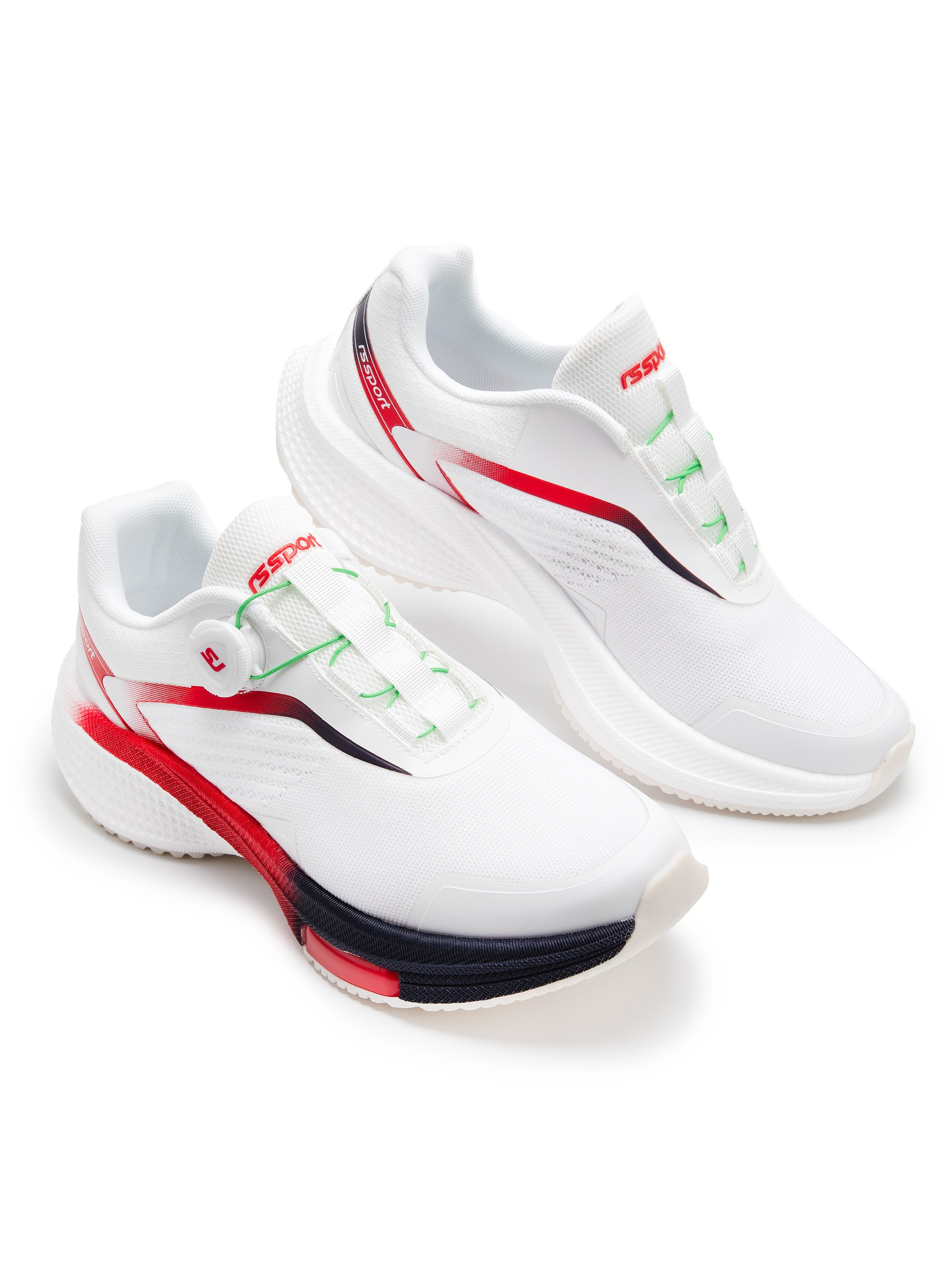 Каталожная фотография обуви. Фотограф в Москве Егор Гончаров