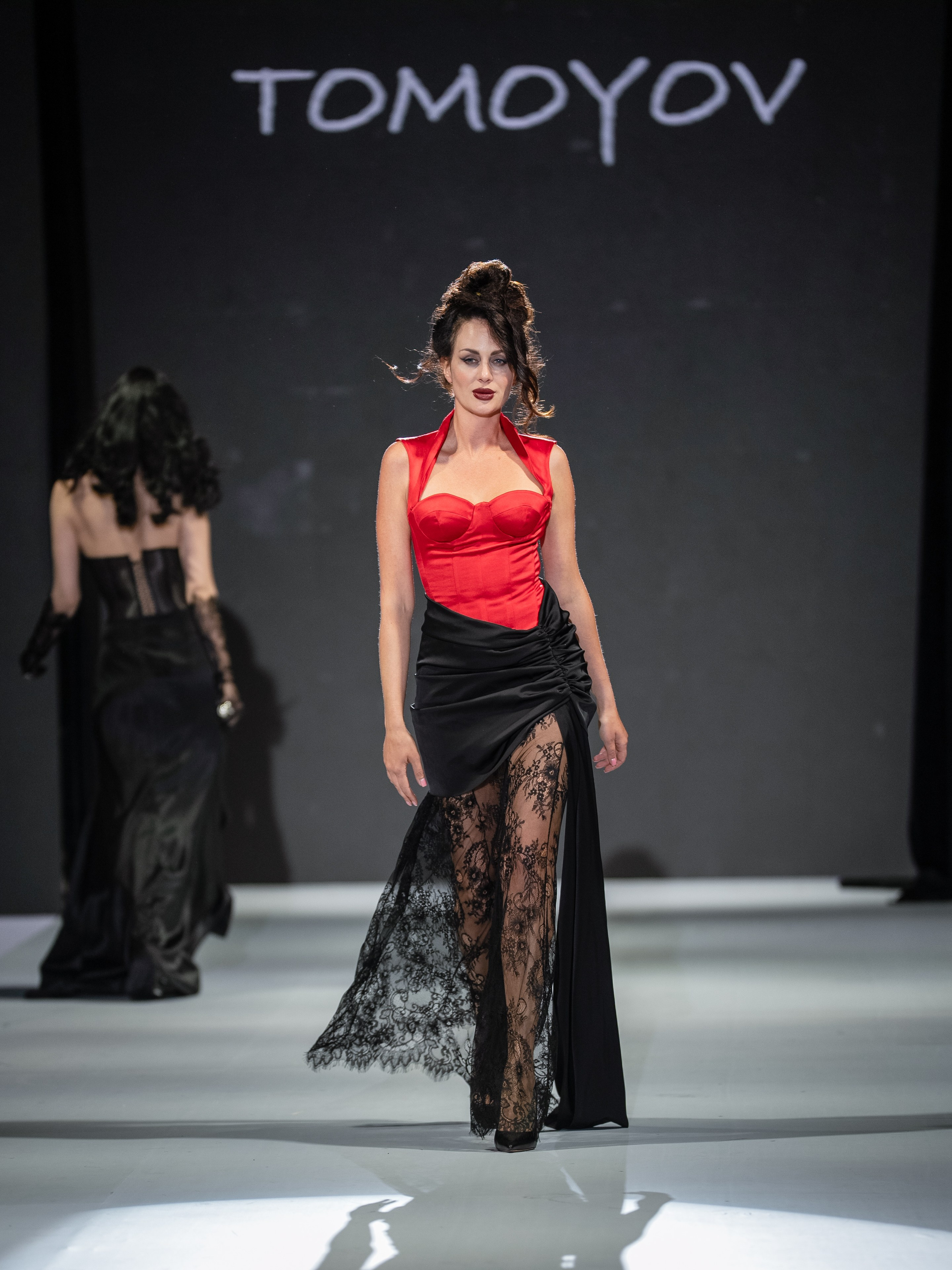 Eurasia Fashion Week Tomoyov. Сайт Алматинского НЮ АРТ, будуар и фэшн фотографа Дениса Карпенко