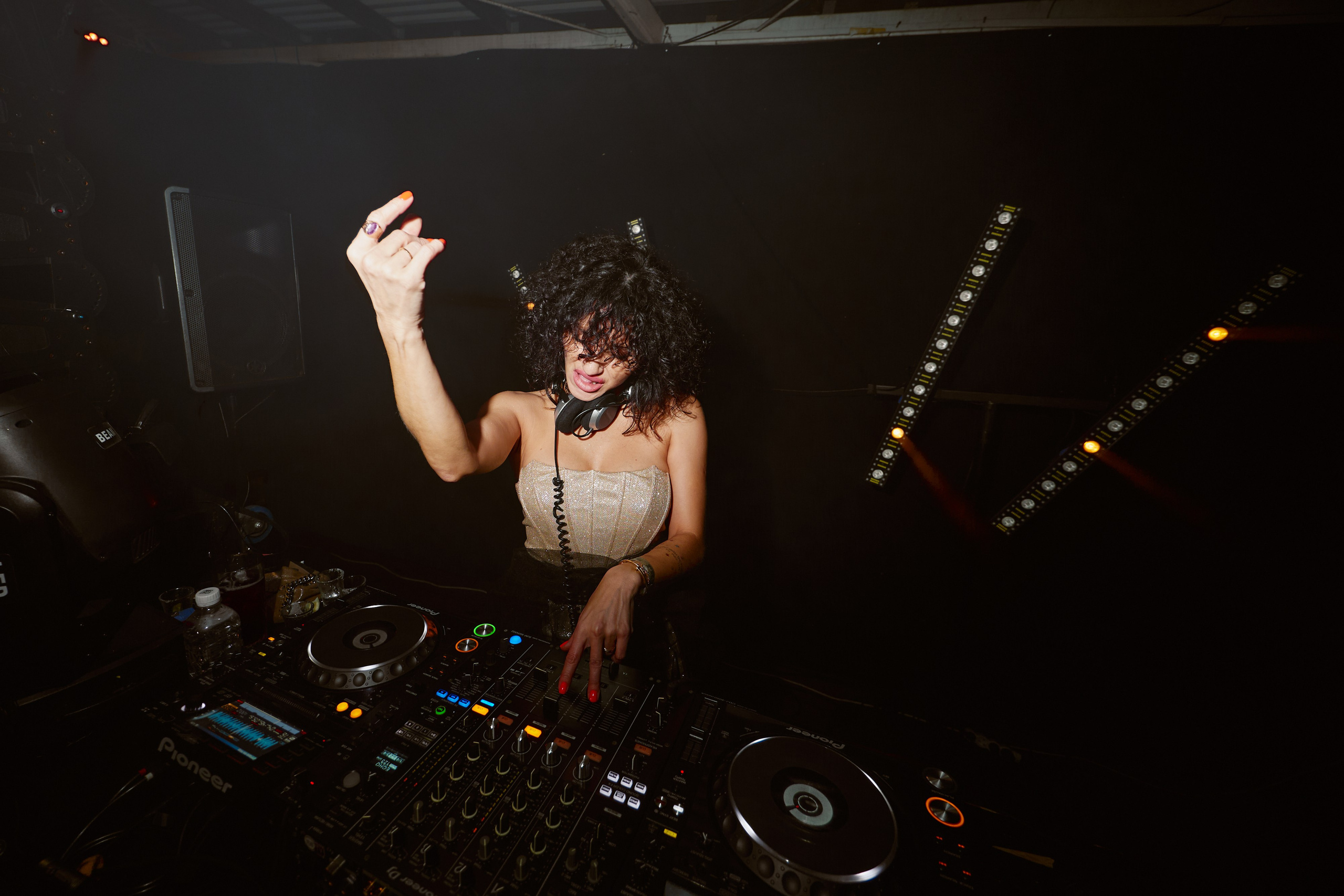 ILLEGAL FRIENDS — MIRAGE [PART III]. СВОИ. ФОТООТЧЕТЫ-СОБЫТИЯ-МЕСТА