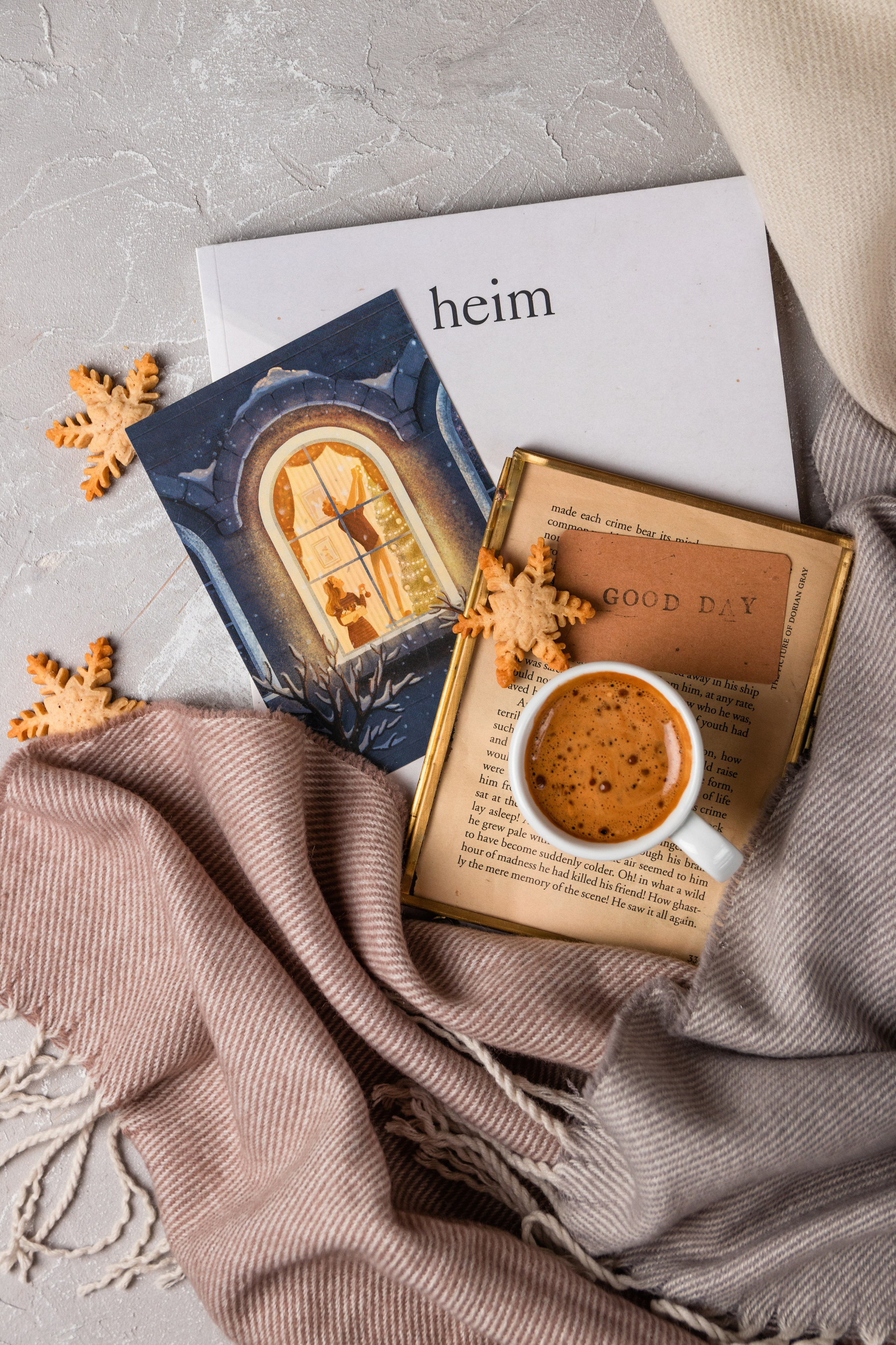 Открытки Moonpost. Предметный фотограф Северова Екатерина | Профессиональная предметная съёмка фото и видео в Санкт-Петербурге