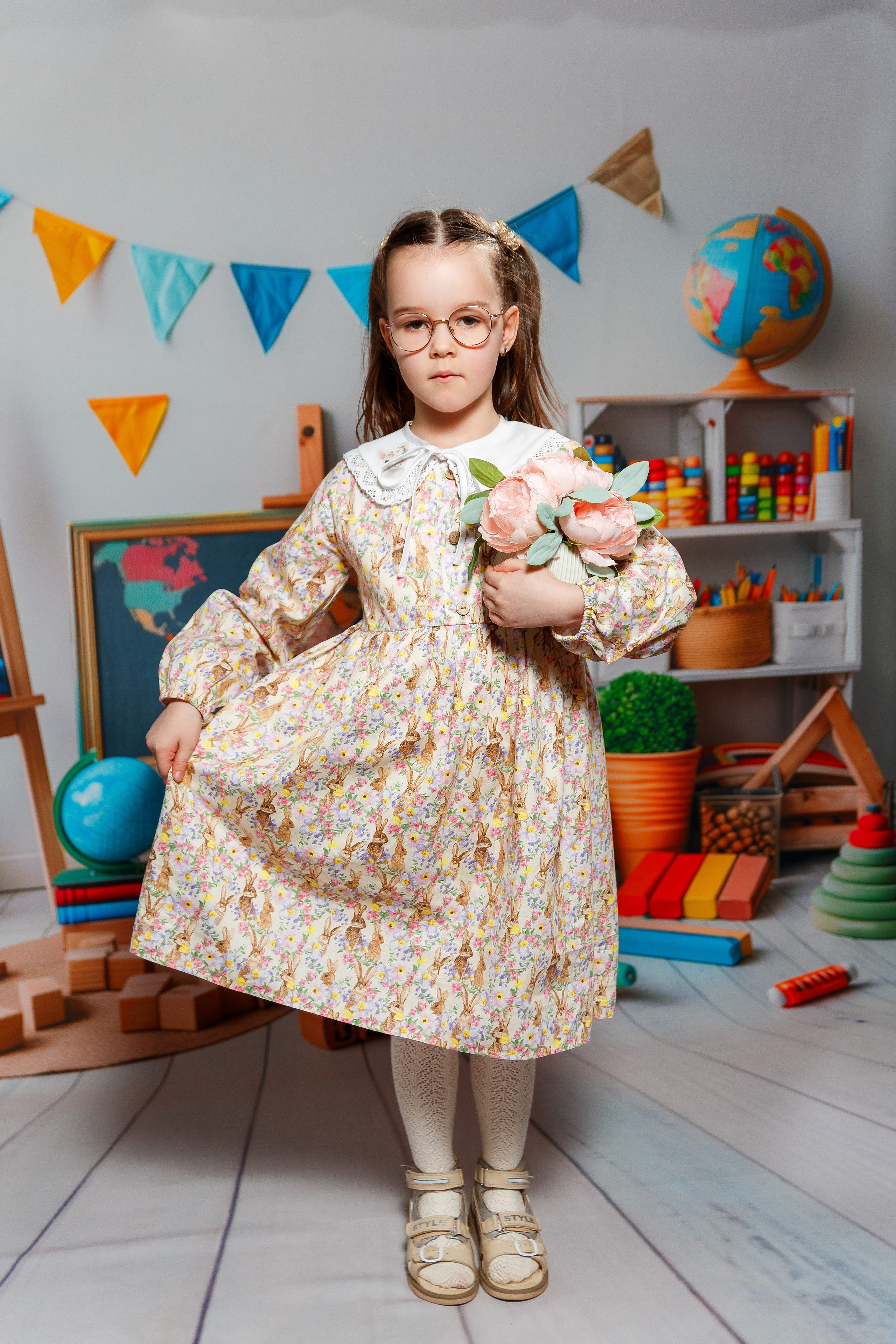 ИНТЕРЬЕРНЫЙ ФОТОФОН. Выпускные альбомы в Донецке и ДНР. Фотограф Донецк и ДНР