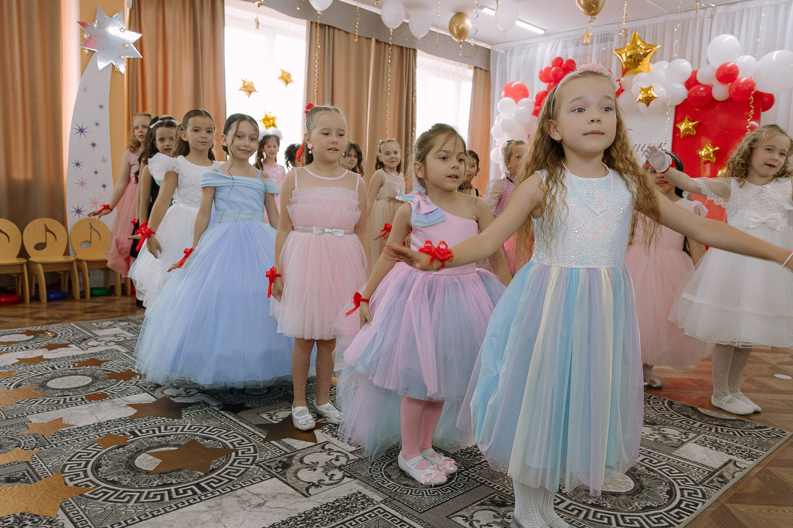 Выпускной в ДС 26. Выпускные альбомы Натальи Бутко: Новороссийск, Анапа, Геленджик