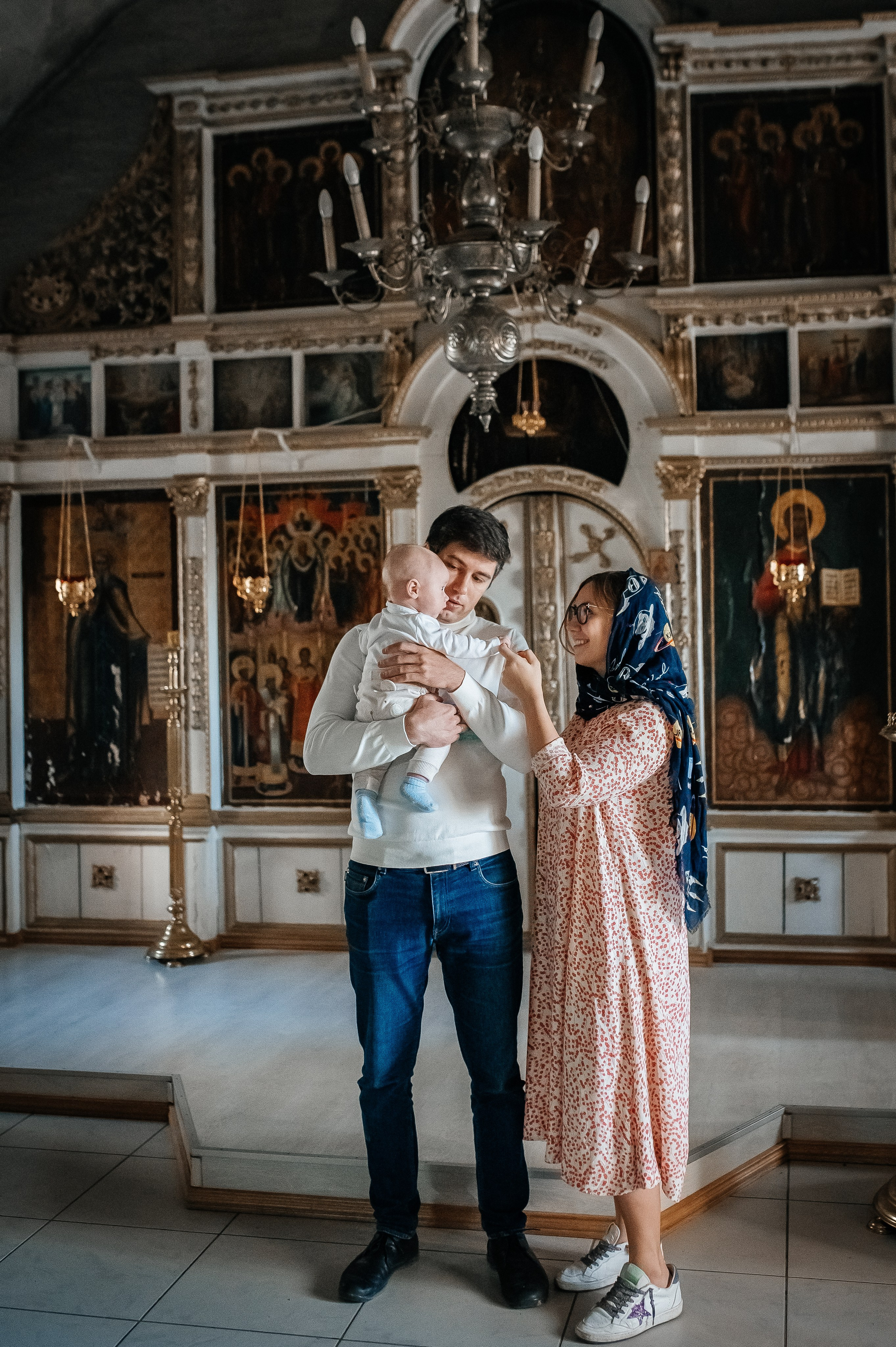 Крестины Тимофея //// Храм Свято-Никольского женского Венева монастыря — Николо-Успенская церковь. Семейный и детский фотограф в Туле